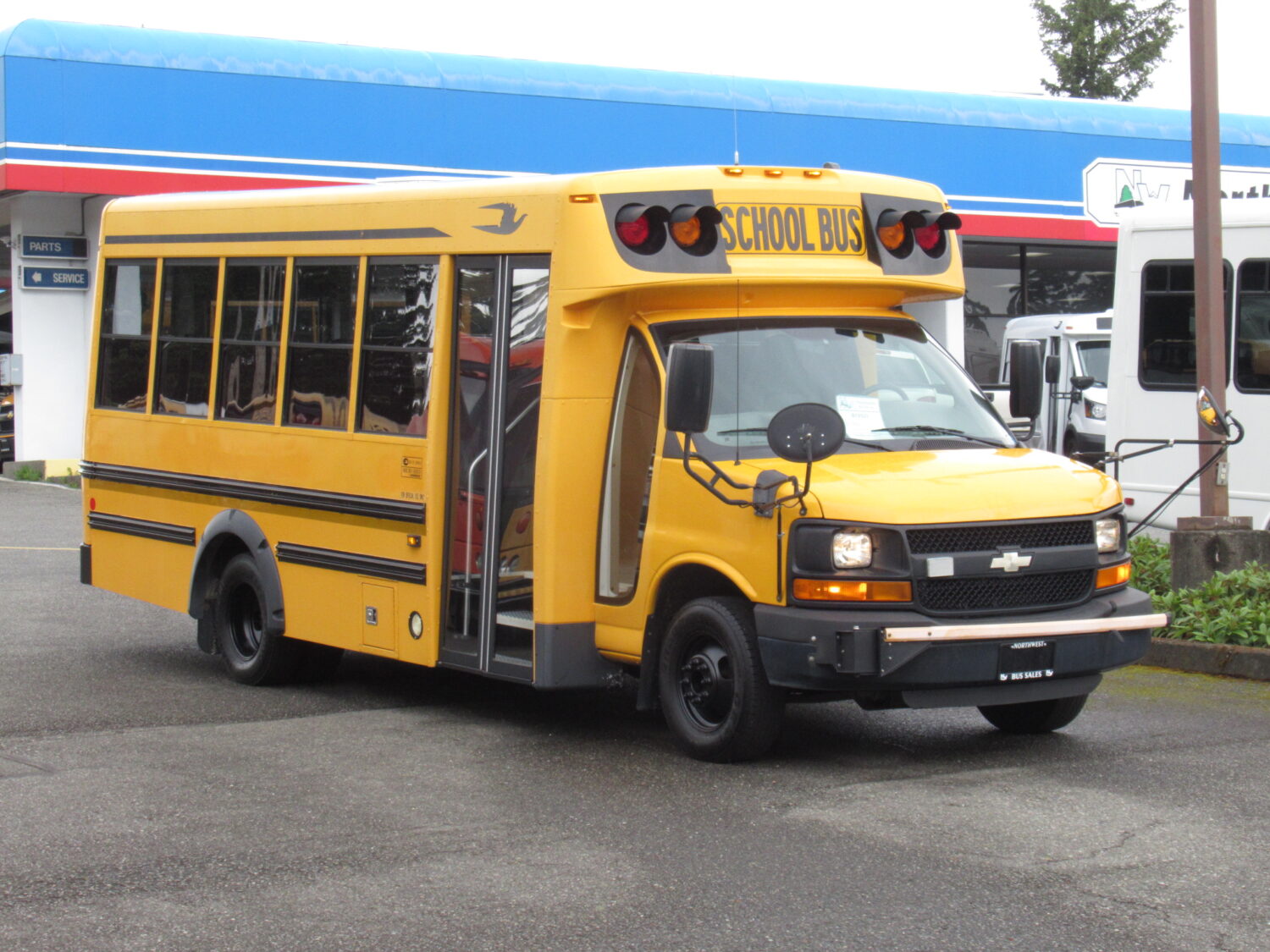 2011 Chevrolet Girardin 30 Pax School Bus - B12523