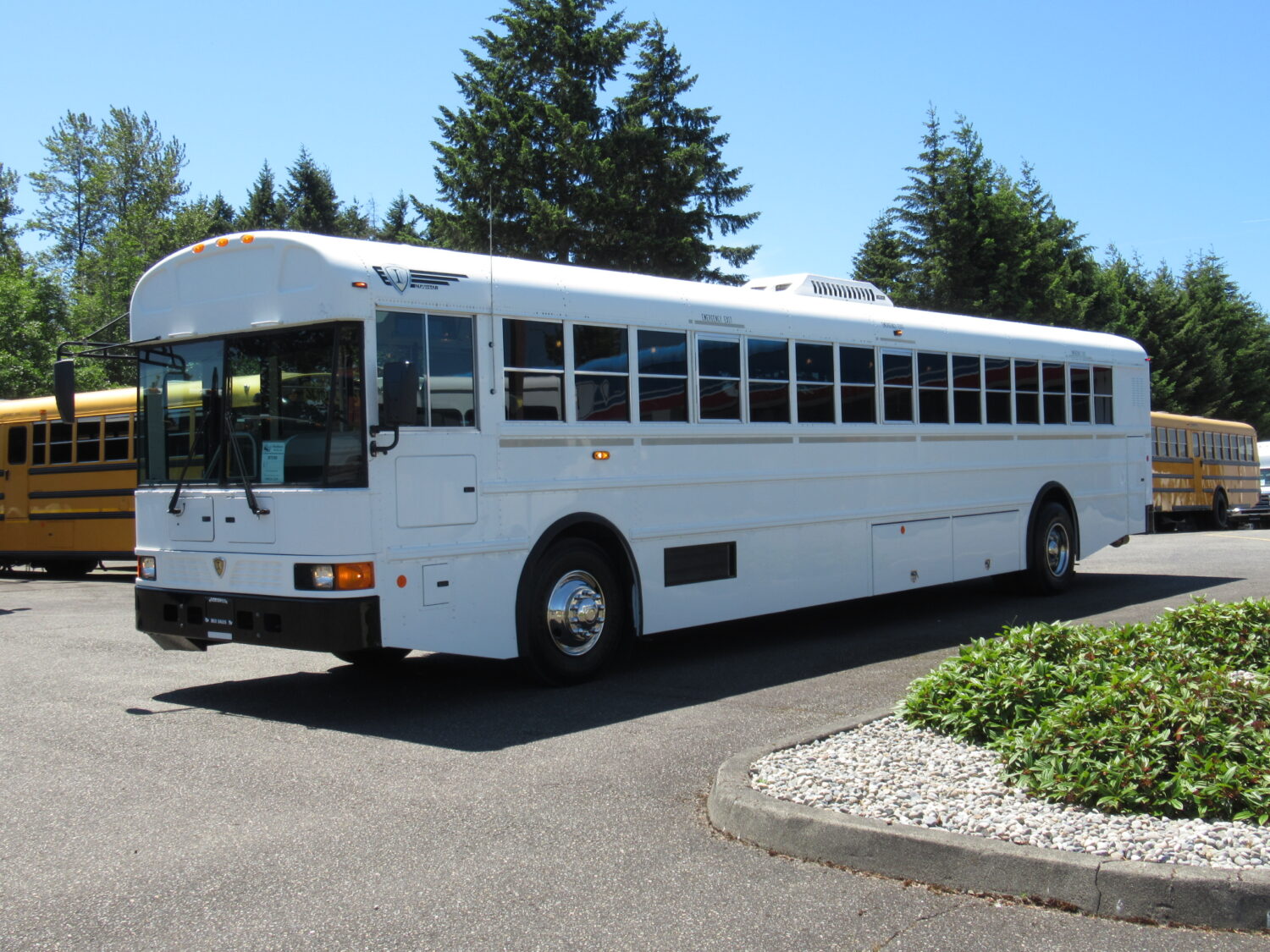 2018 IC RC 44 PASSENGER COMMERCIAL BUS - B73189 - Image 2