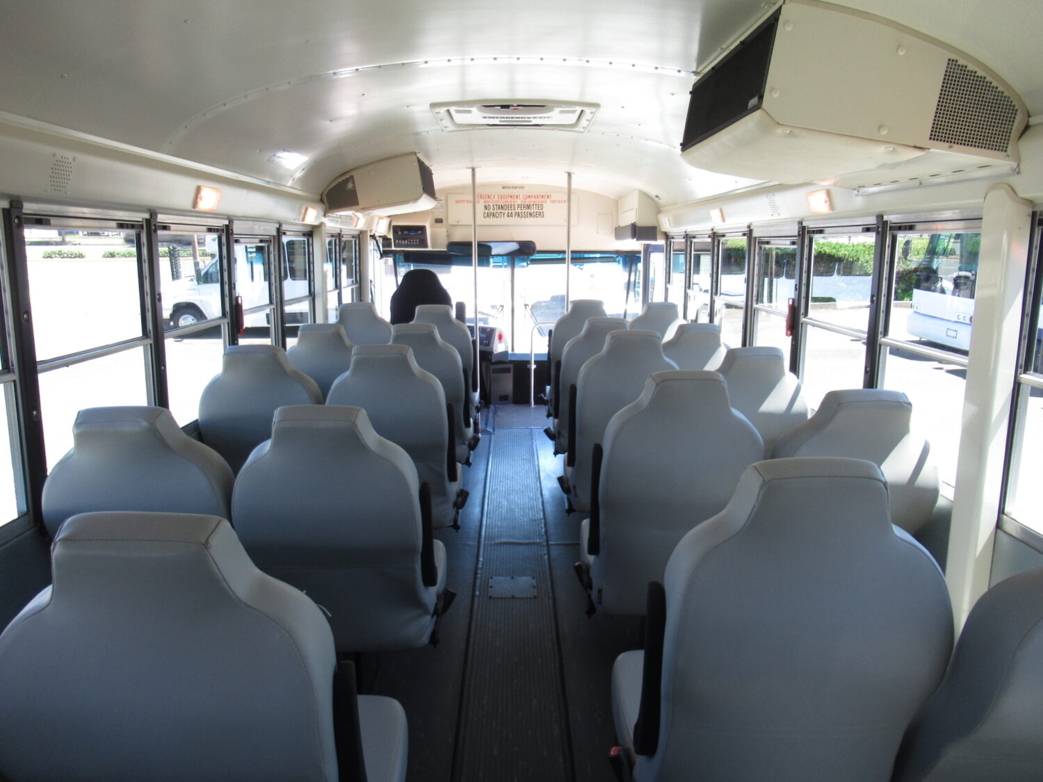 2018 IC RC 44 PASSENGER COMMERCIAL BUS - B73189 - Image 8