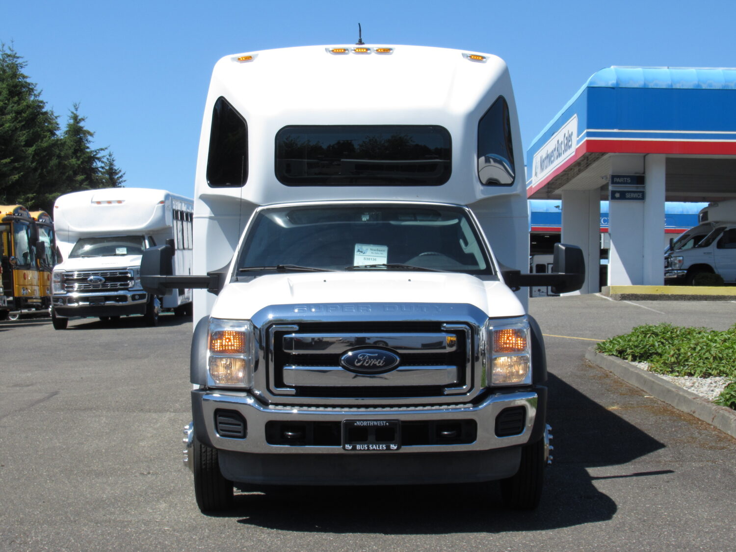 2013 Ford Ameritrans 32 Passenger Shuttle Bus - S38136 - Image 11