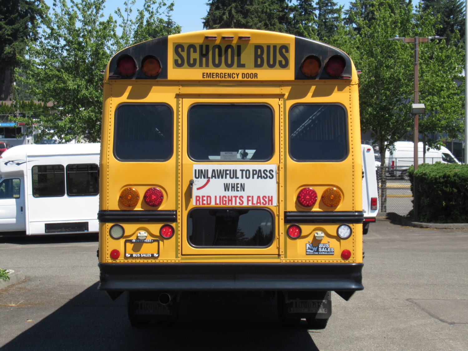 2006 Thomas Saf-T-Liner 13 Row School Bus - B71264 - Image 12