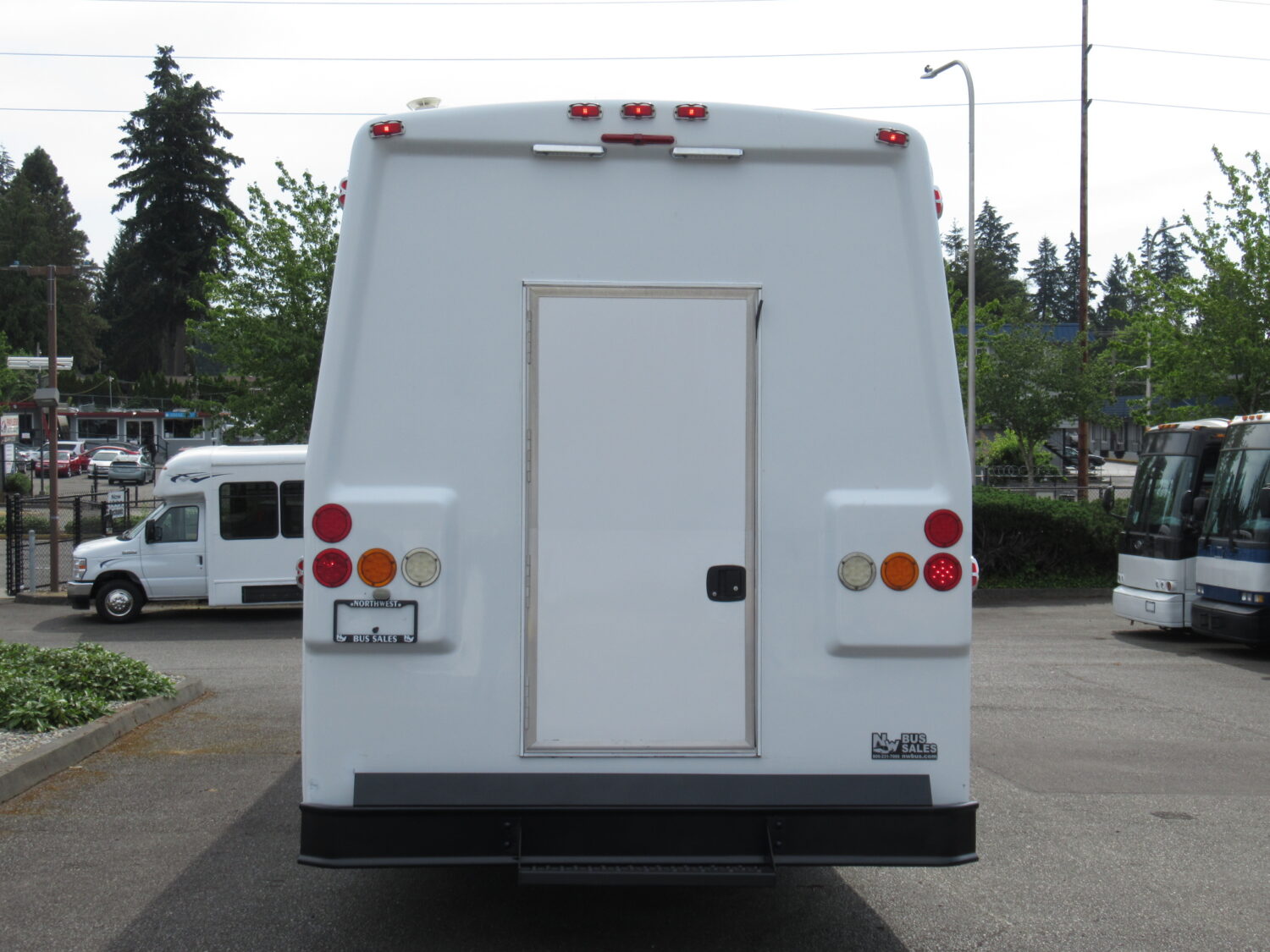 2014 Freightliner Ameritrans 42 Passenger Shuttle Bus - ST3395 - Image 10