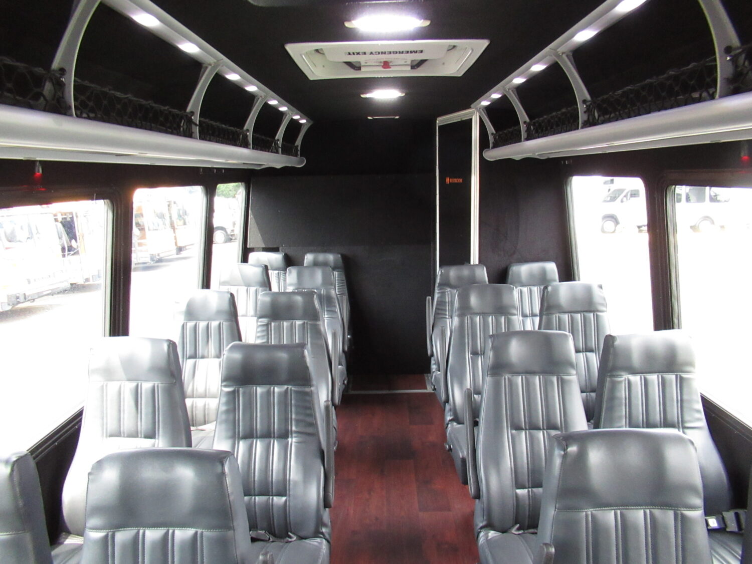 2014 Freightliner Ameritrans 42 Passenger Shuttle Bus - ST3395 - Image 6