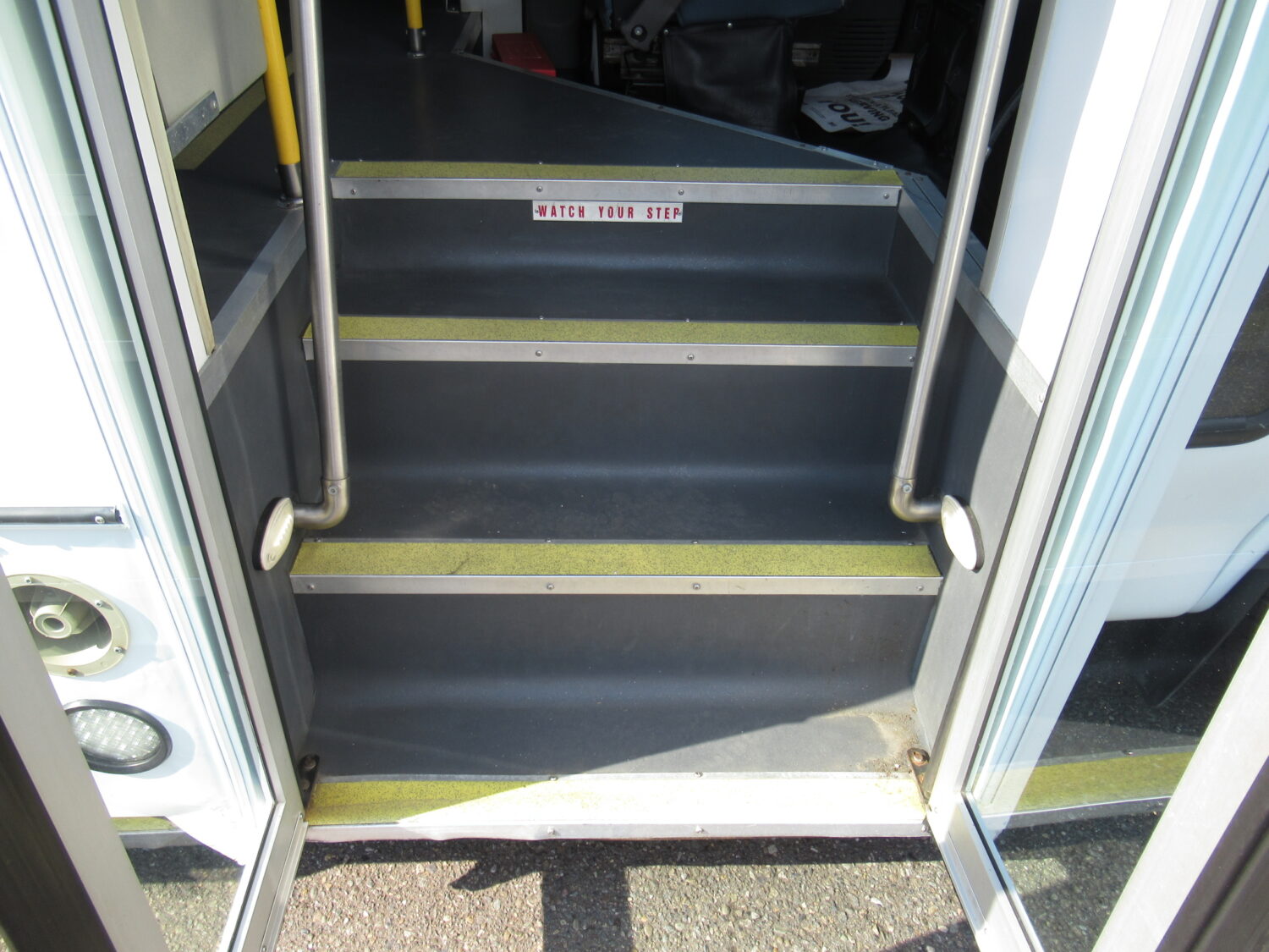 2013 Chevrolet Champion 16 Passenger ADA Shuttle Bus - S71553 - Image 9