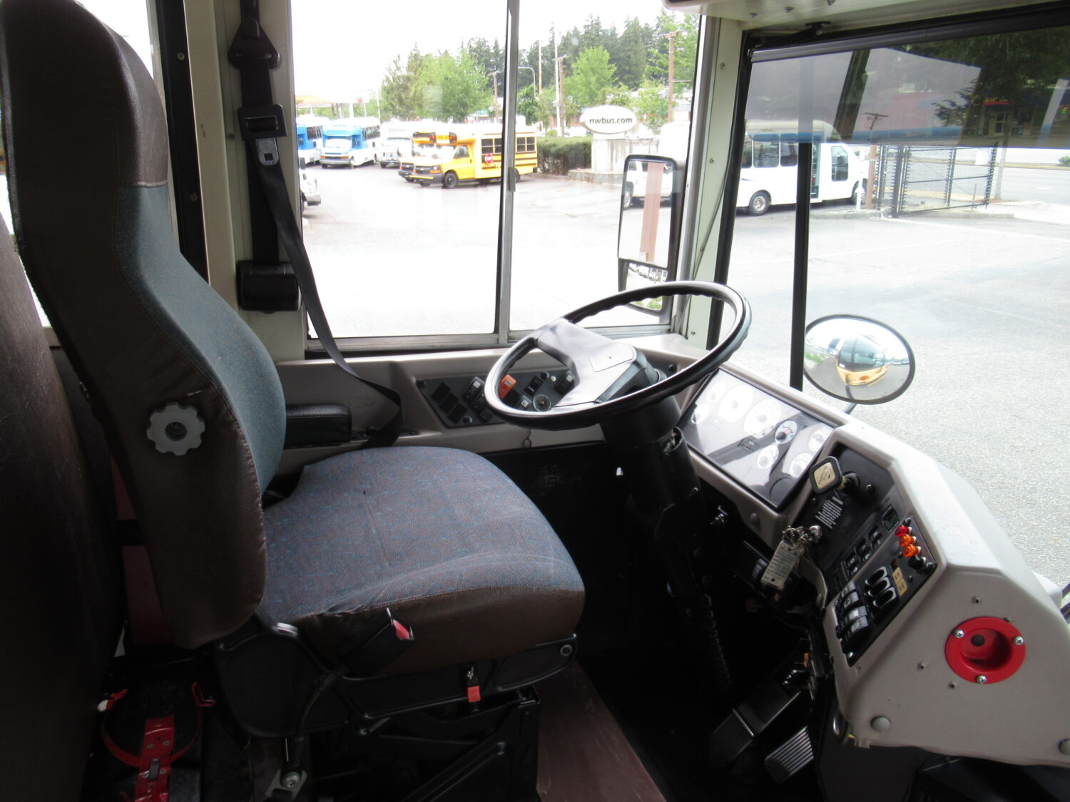 2009 IC RE300 12 Row School Bus - B00743 - Image 7