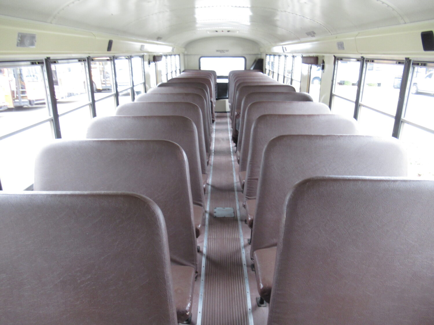 2009 IC RE300 12 Row School Bus - B00743 - Image 6
