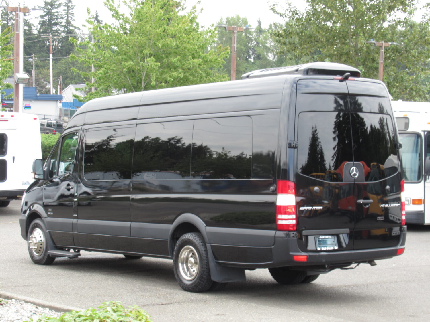 2015 Mercedes Sprinter Grech Limo 15 Passenger Shuttle Van - S18180 - Image 4