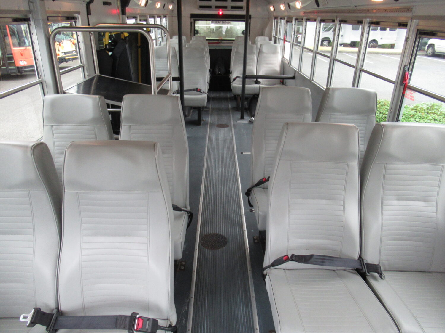 2012 Blue Bird 22 Passenger & 2 Wheelchair Commercial Bus - B84043 - Image 5