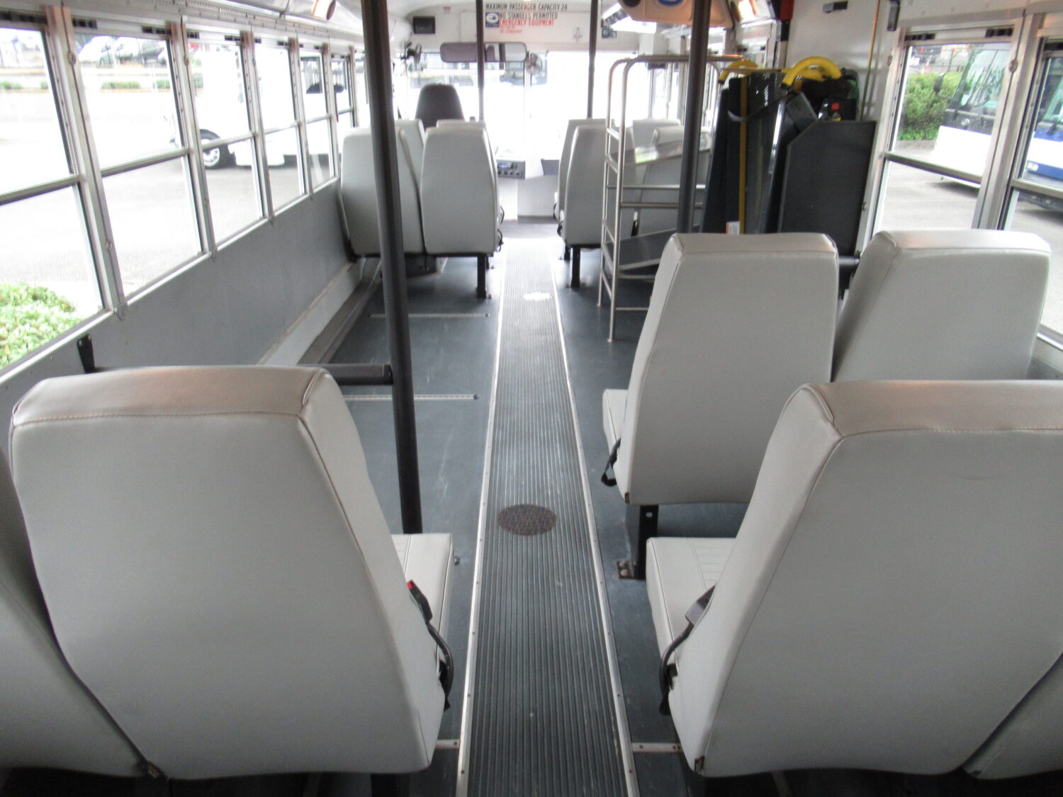 2012 Blue Bird 22 Passenger & 2 Wheelchair Commercial Bus - B84043 - Image 6