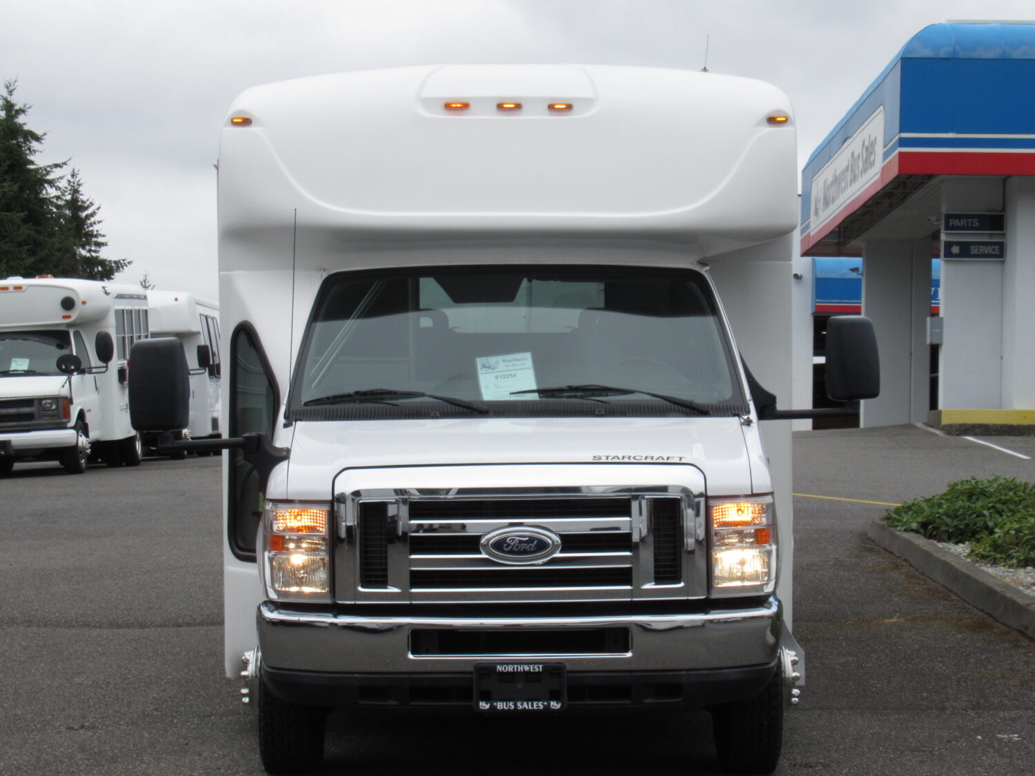 2015 Ford Starcraft 12 Passenger & 2 Wheelchair Shuttle Bus - S12254 - Image 10