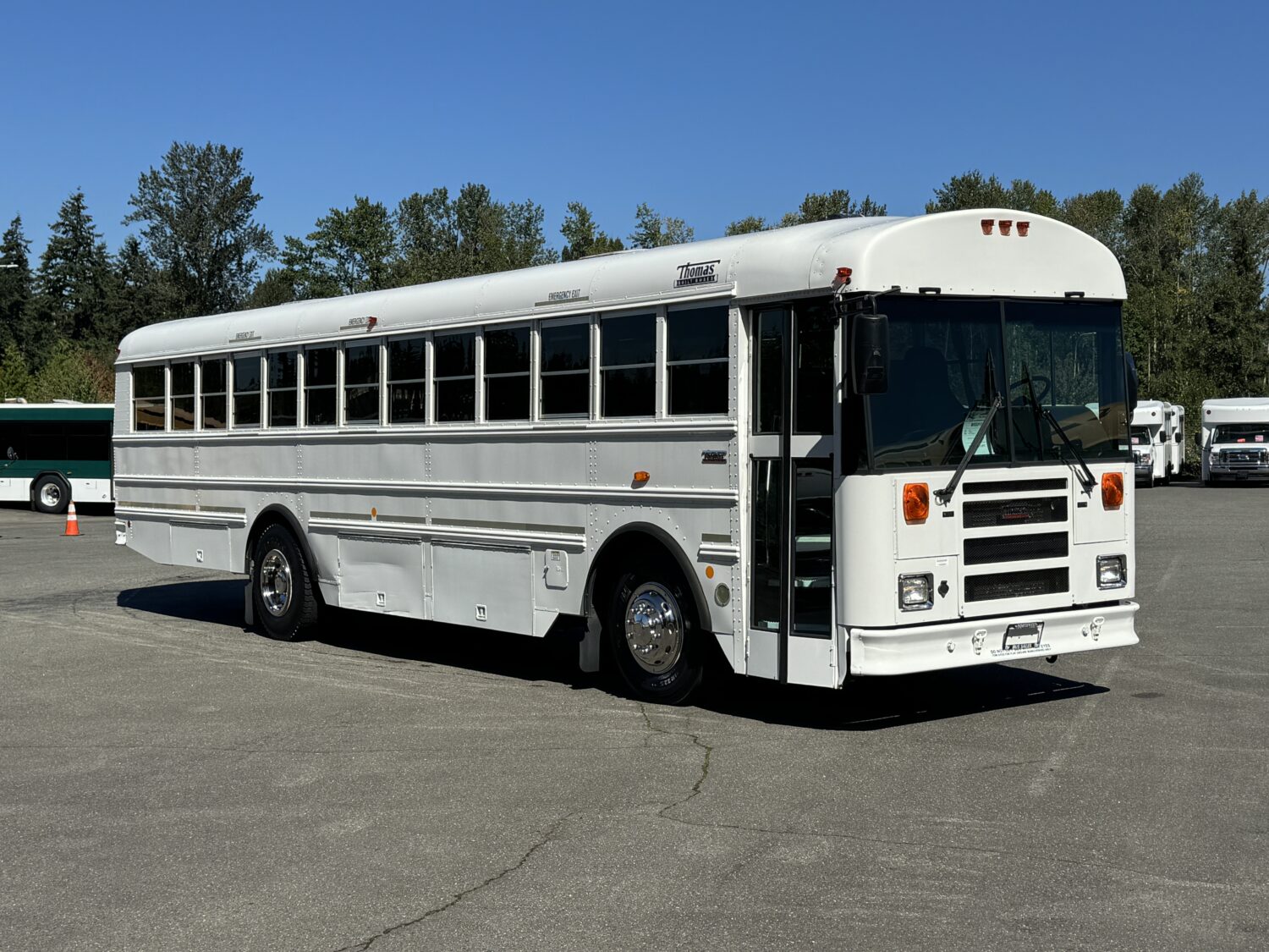 2013 Thomas Saf-T-Liner 36 Passenger + Rear Luggage - B55317