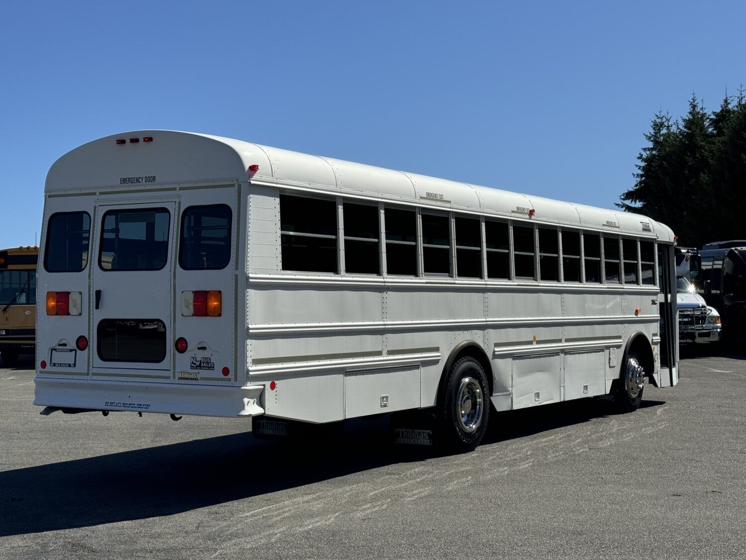2013 Thomas Saf-T-Liner 36 Passenger + Rear Luggage - B55317 - Image 3