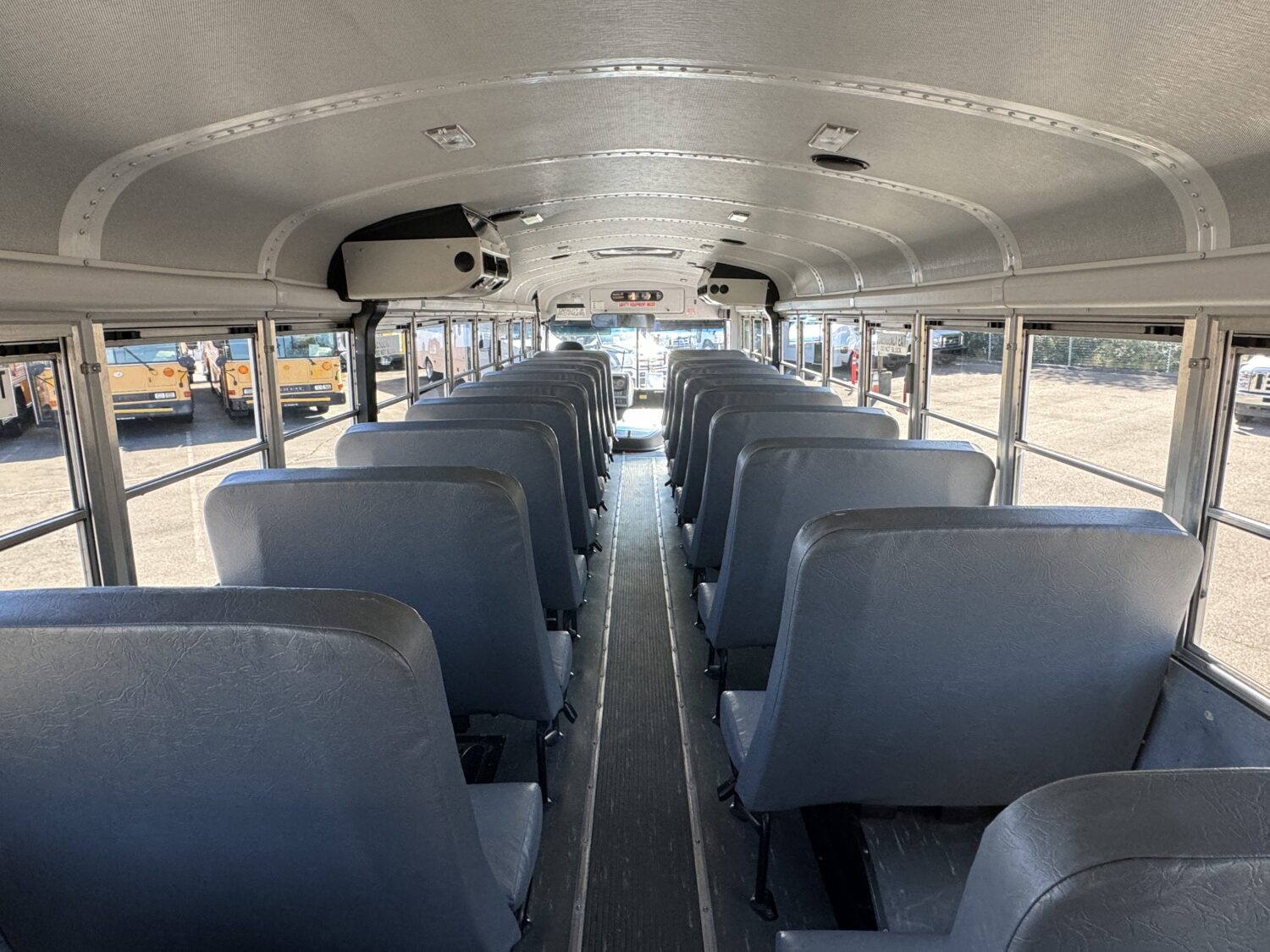 2013 Thomas Saf-T-Liner 36 Passenger + Rear Luggage - B55317 - Image 9