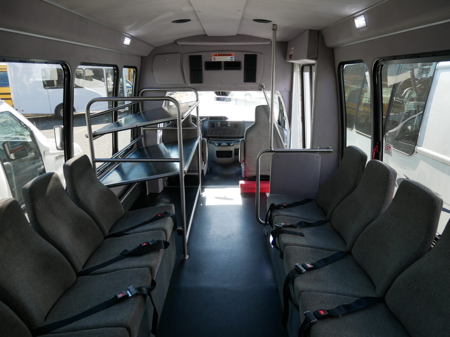 2016 Ford Starcraft 14 Pass w/Interior Luggage Rack Shuttle Bus - S11097 - Image 8