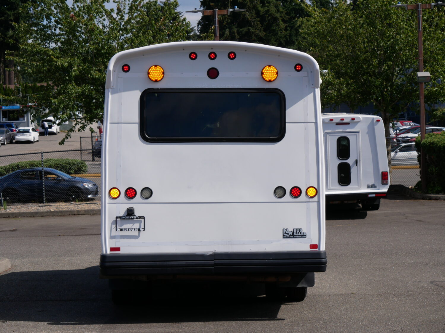 2013 Chevrolet Champion 16 Passenger ADA Shuttle Bus - S71947 - Image 11