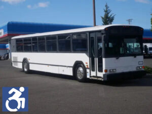 2005 Gillig Phantom 45 Passenger ADA Transit Bus - T12655