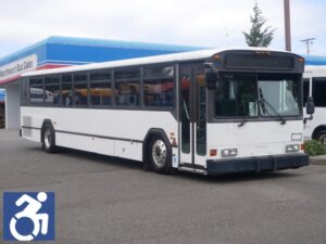 2005 Gillig Phantom 45 Passenger ADA Transit Bus - T12656