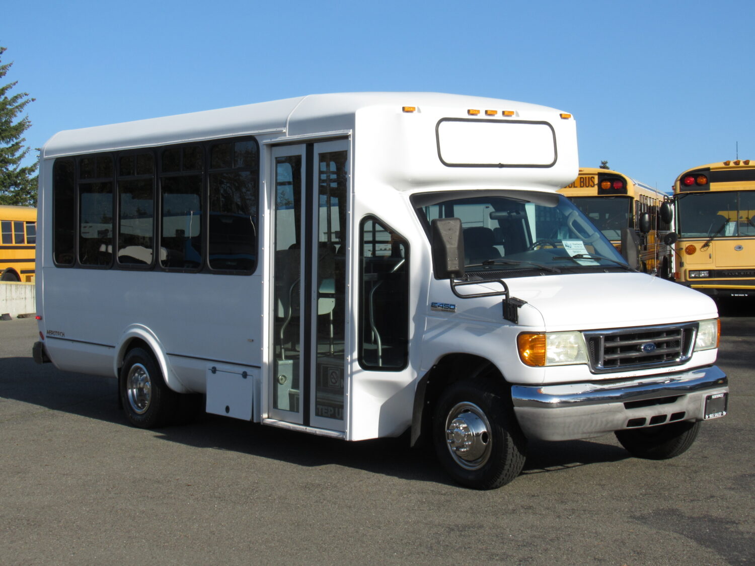 2007 Ford Eldorado 14 Passenger with Interior Luggage Rack - S03271