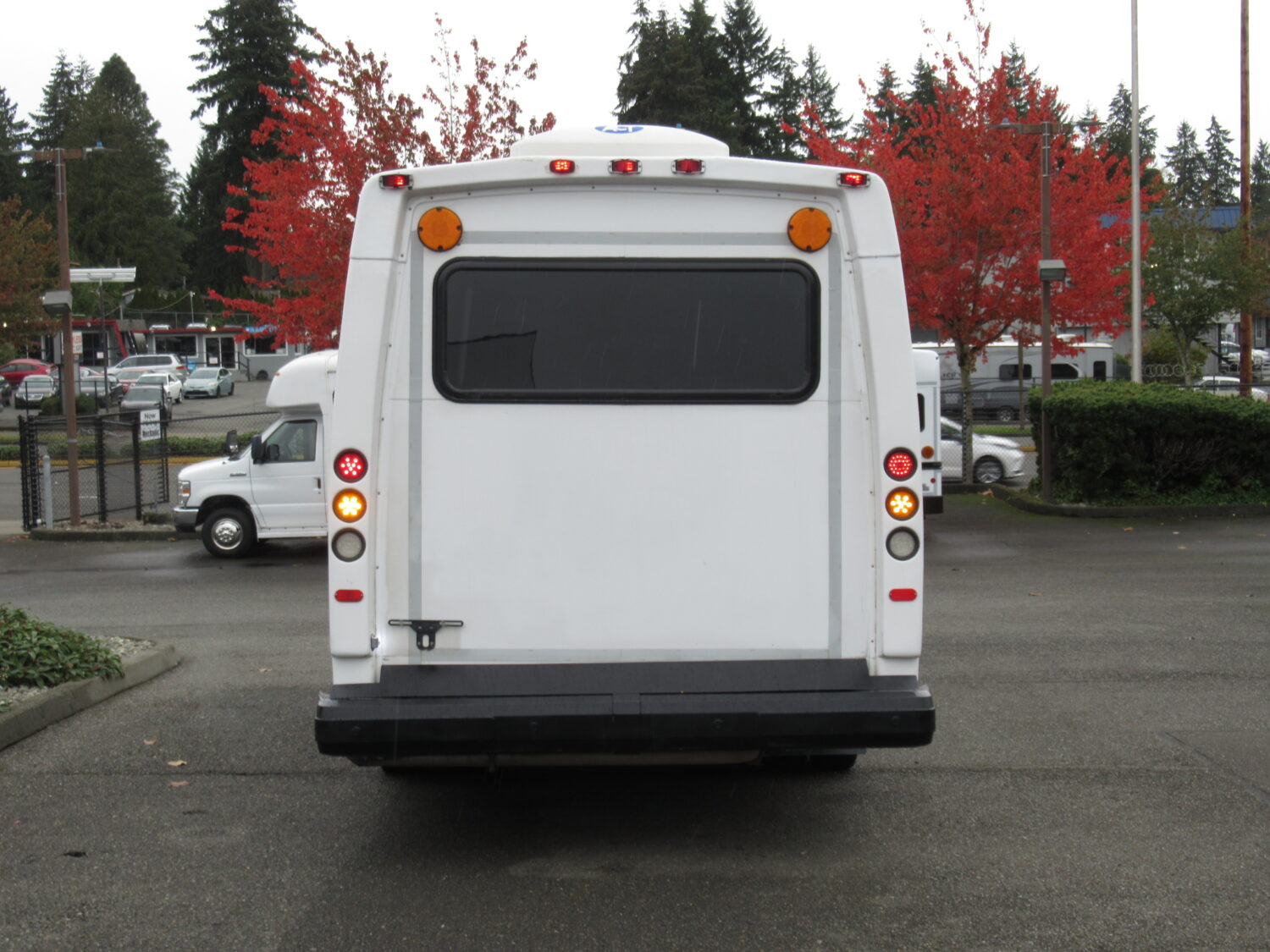 2013 Ford Elkhart 11 Passenger + 3 Wheelchair ADA Shuttle Bus - S32783 - Image 11