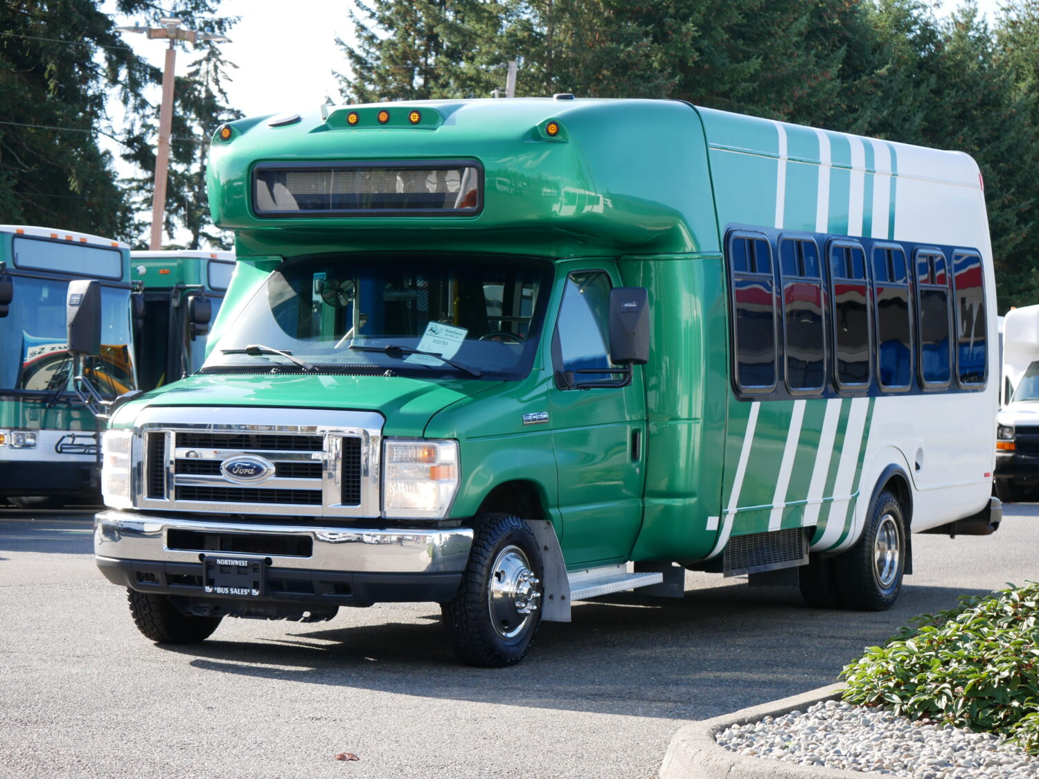 2011 Ford Startrans Senator 17 Passenger ADA Shuttle Bus - S22783 - Image 2