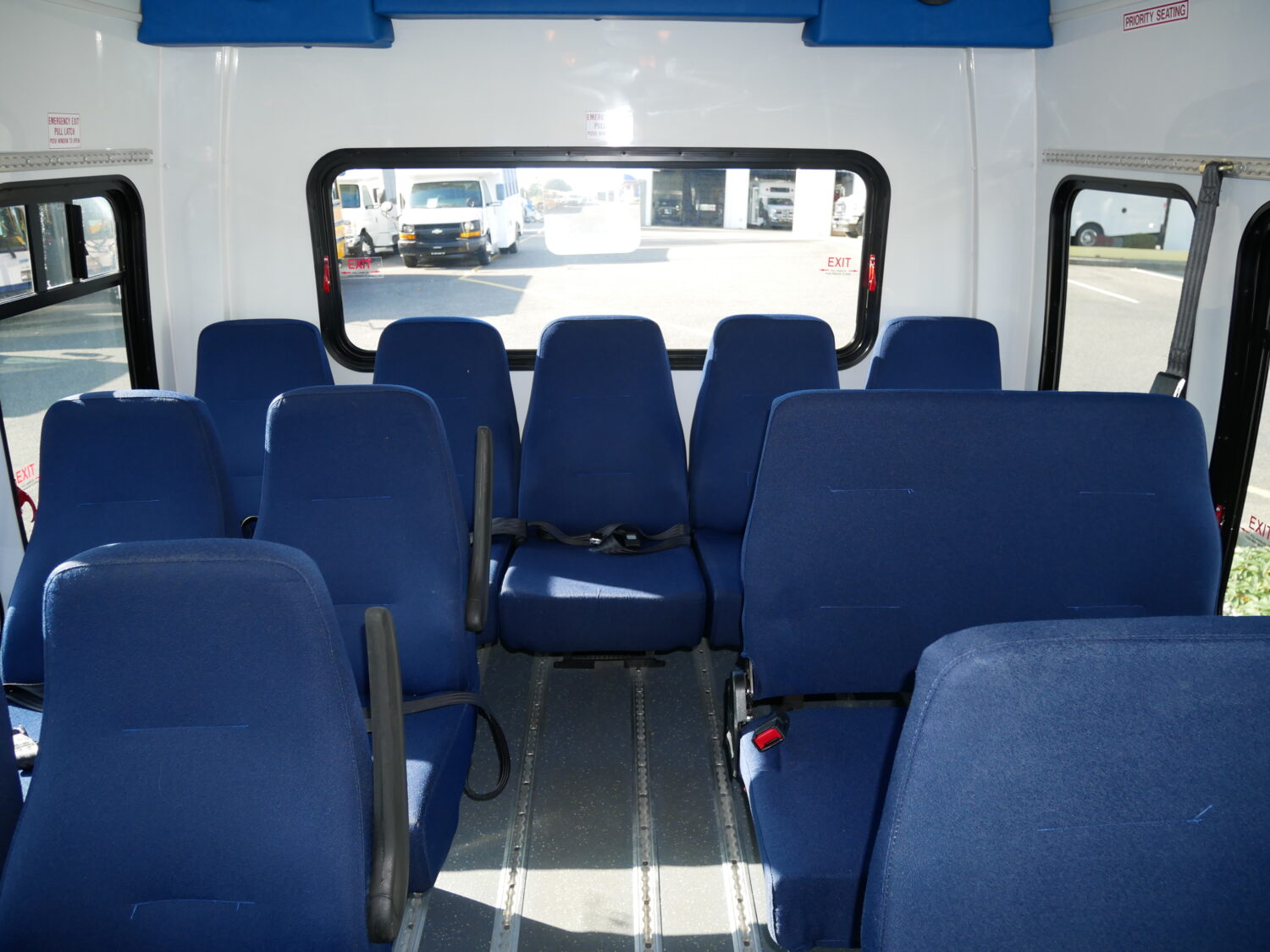 2011 Ford Startrans Senator 17 Passenger ADA Shuttle Bus - S22783 - Image 7