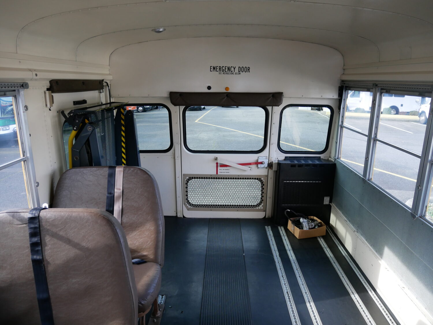 1999 Blue Bird TC-1000 Handy Bus 18 ADA Short School Bus - B82359 - Image 7