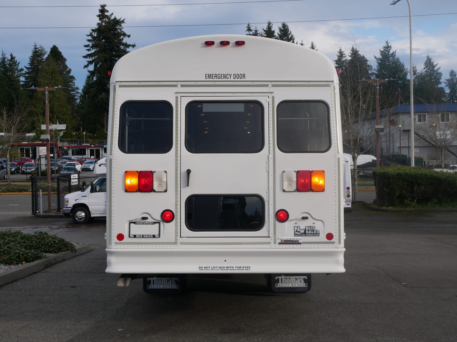 2013 Thomas Saf-T-Liner 33 Passenger + Rear Luggage - B55319 - Image 11