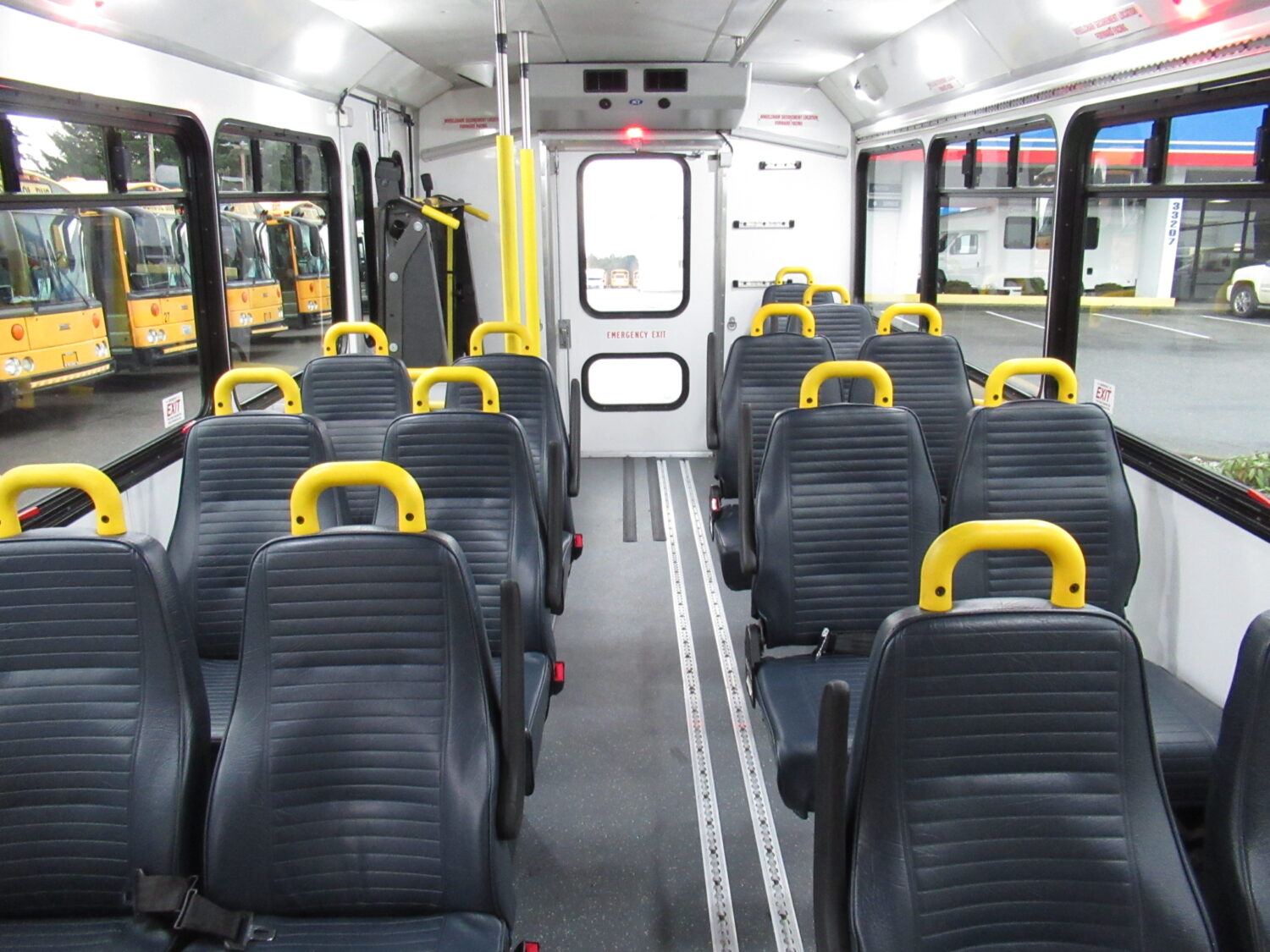 2016 Chevrolet Glaval Titan II 14 Passenger Shuttle Bus - S36364 - Image 6