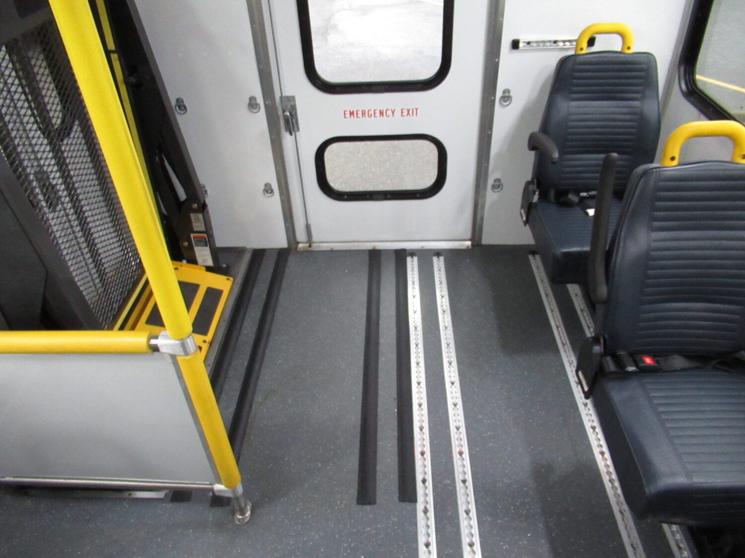 2016 Chevrolet Glaval Titan II 14 Passenger Shuttle Bus - S36364 - Image 8