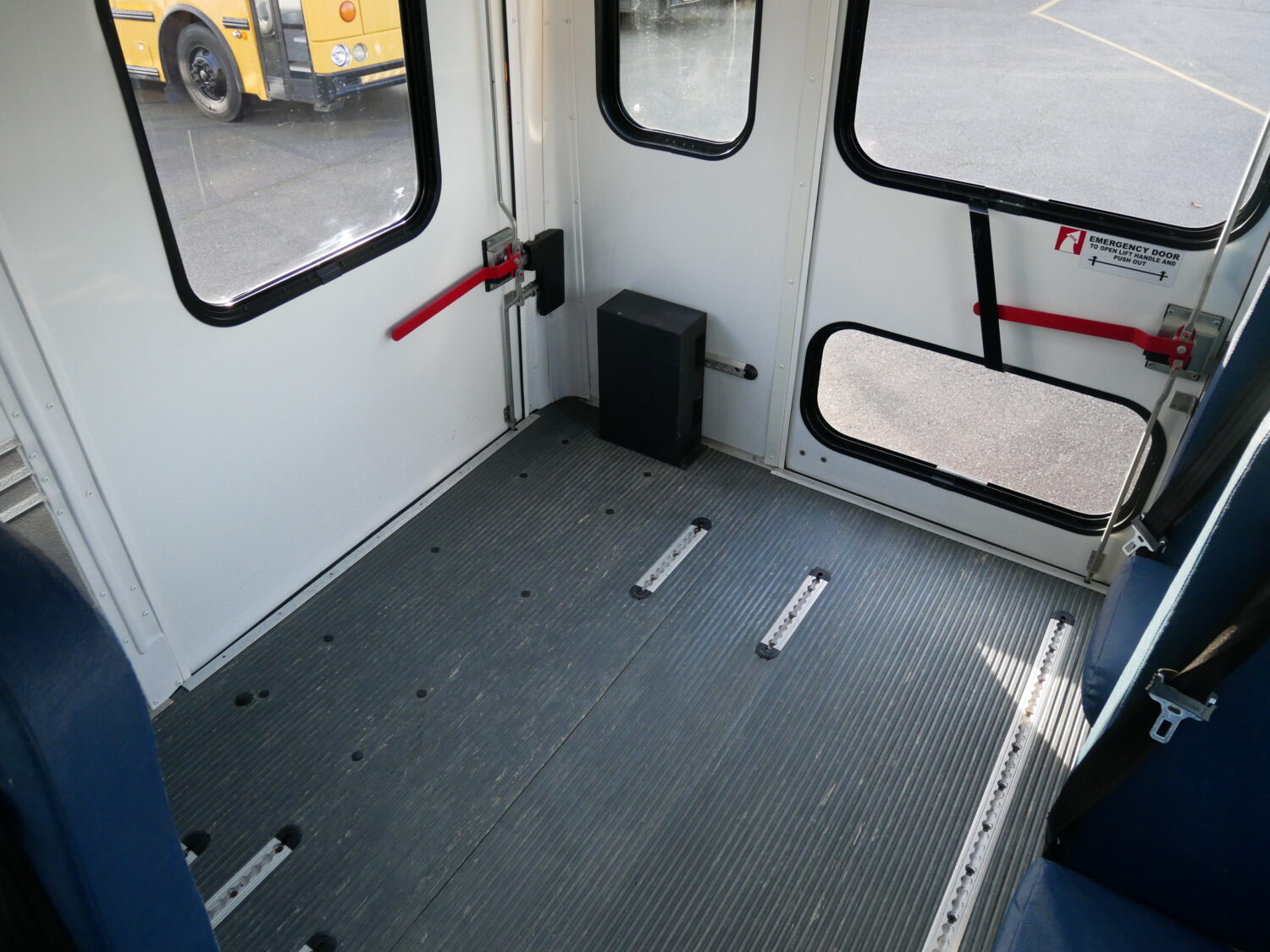 2016 Ford Starcraft Quest XL 35 Passenger Type-B School Bus - B00382 - Image 10