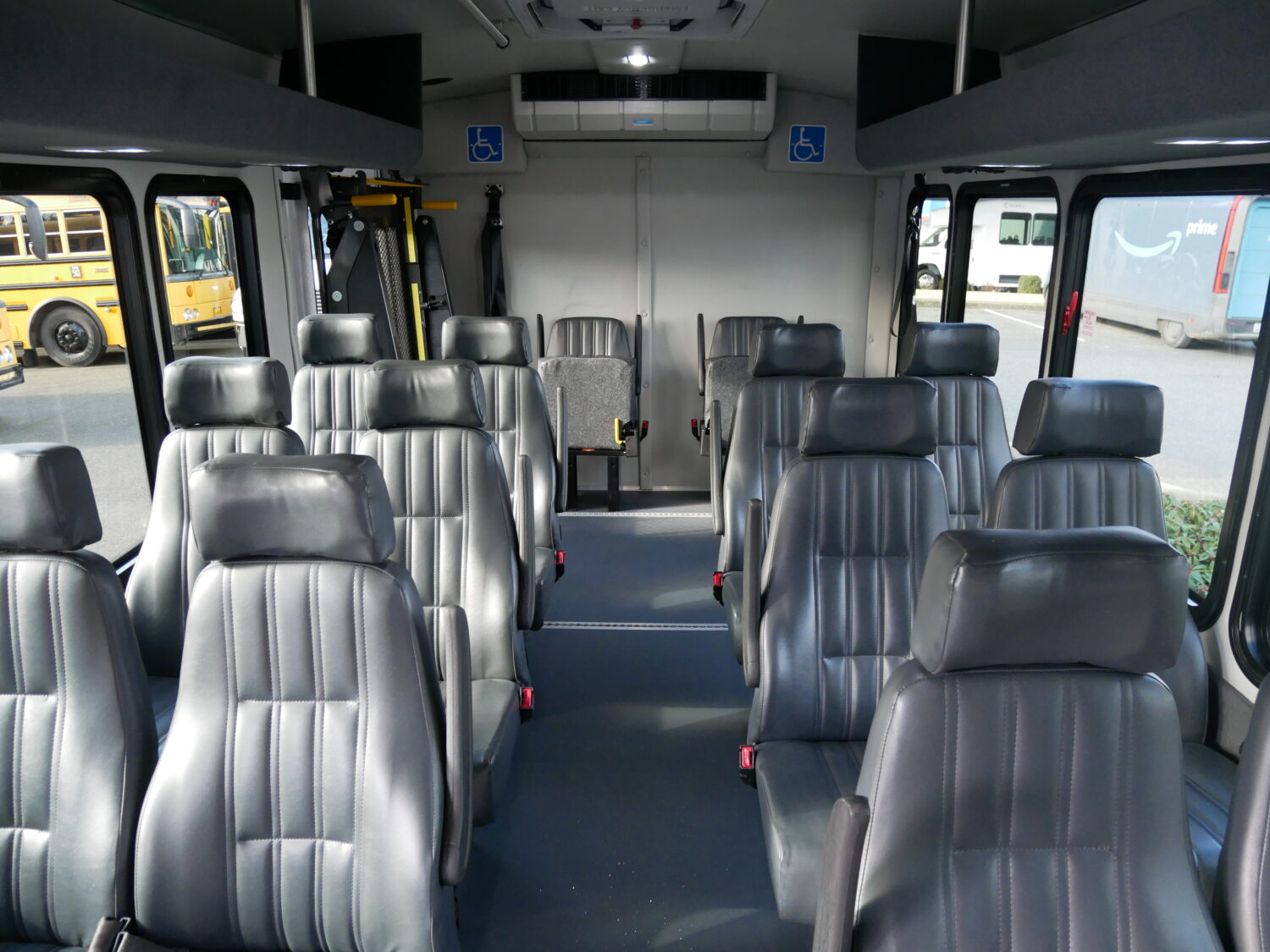 2016 Ford Starcraft Allstar 14 ADA + Rear Luggage Shuttle Bus - S57048 - Image 7