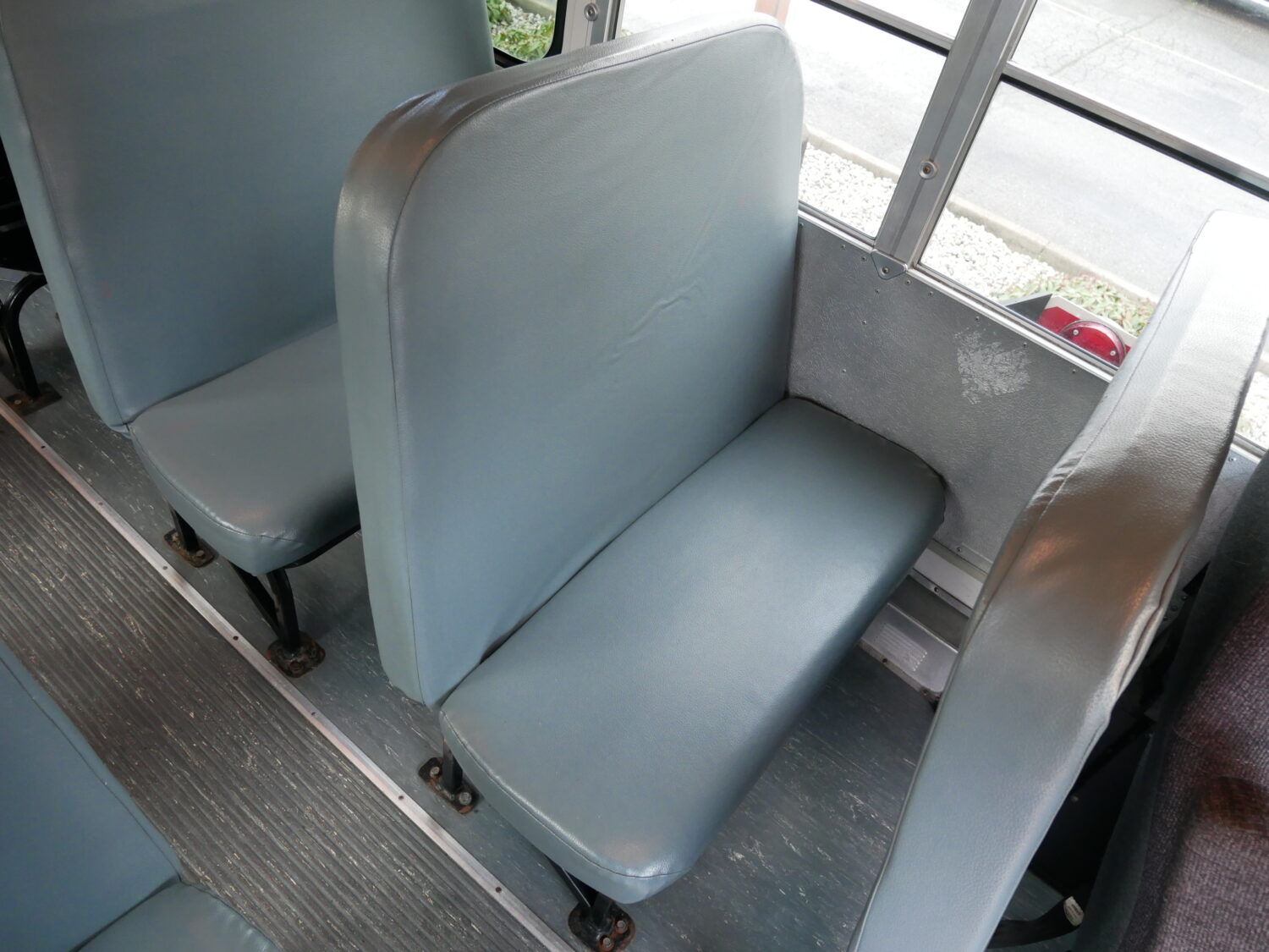 2015 Blue Bird Vision 42 Passenger Short School Bus - B05552 - Image 9