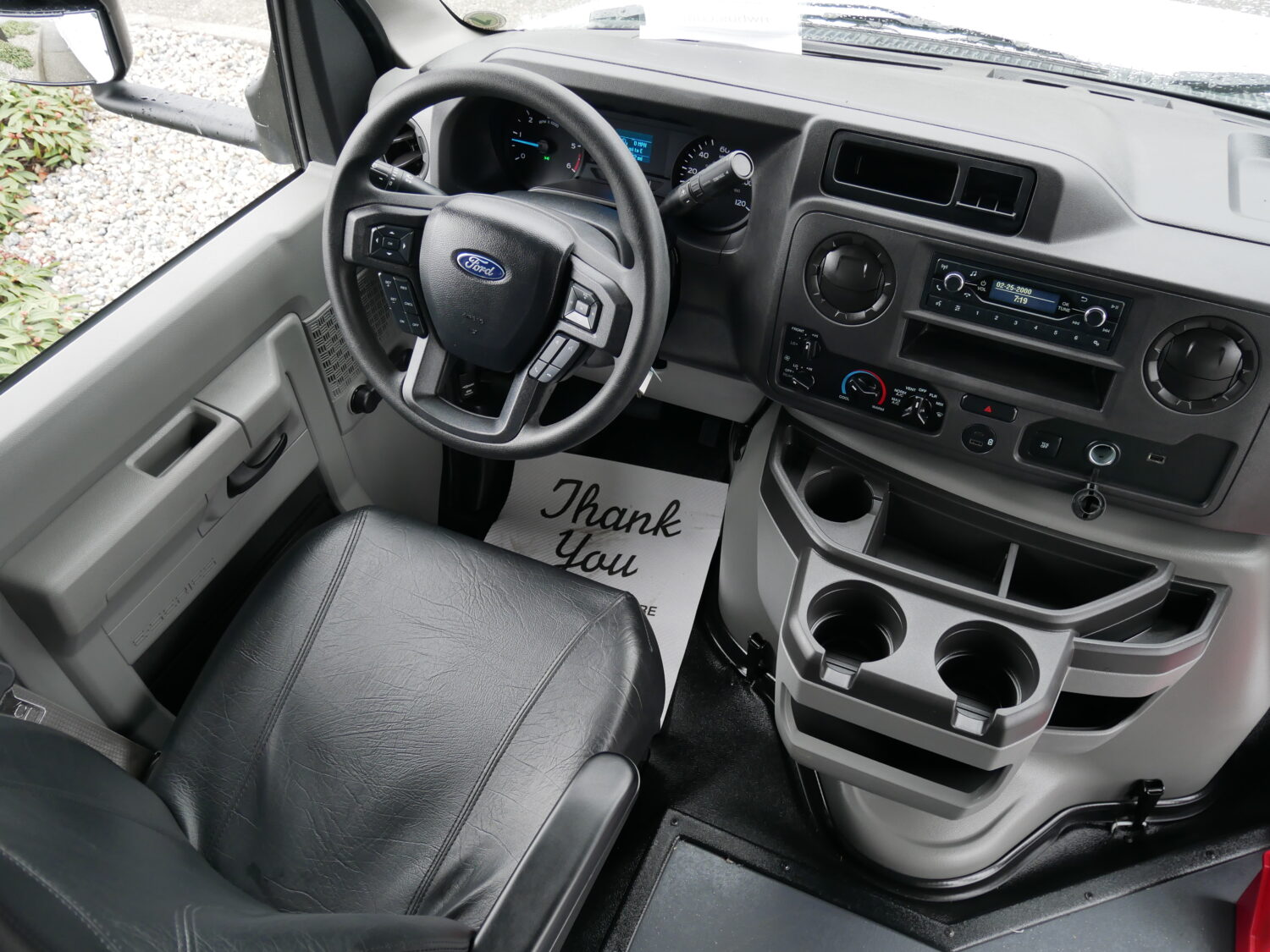 2025 Ford Starcraft MVP 24 Pass w/Rear Luggage - S12432 - Image 5