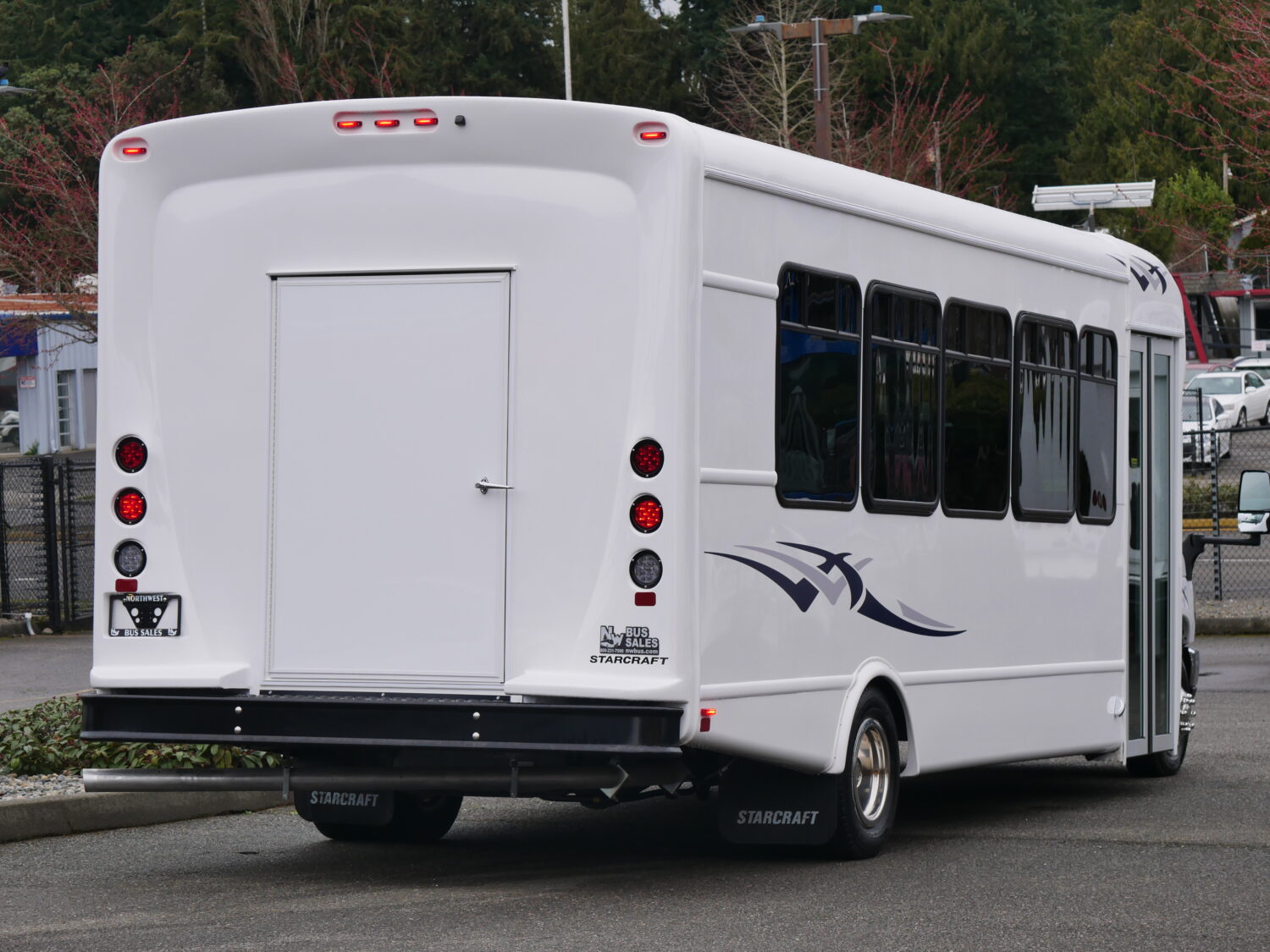 2025 Ford Starcraft MVP 24 Pass w/Rear Luggage - S12432 - Image 3