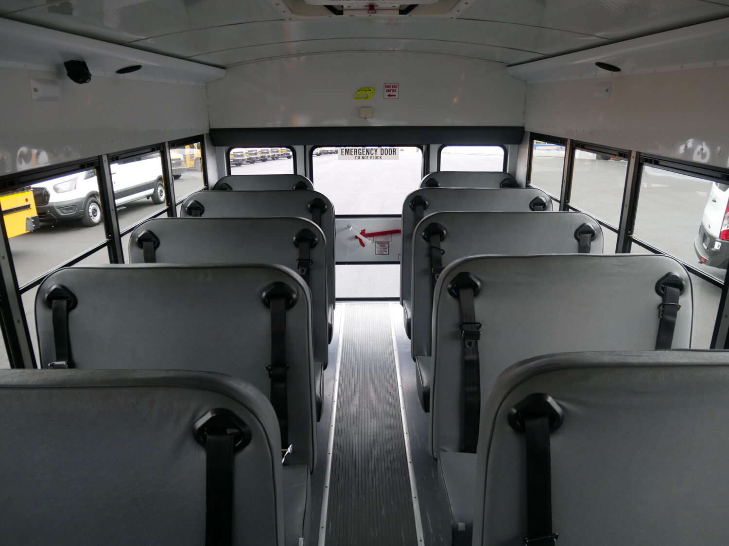 2009 Chevrolet Collins Super Bantam 20 Passenger School Bus - B76442 - Image 6