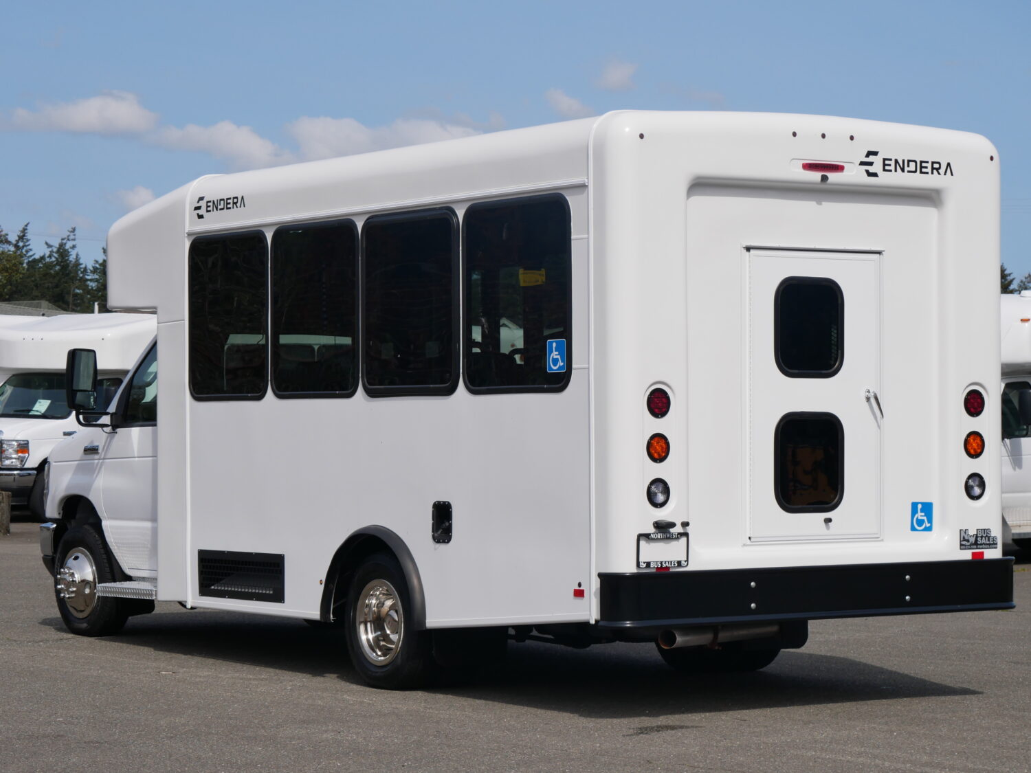 2024 Ford Endera 14 Passenger ADA Shuttle Bus - S32146 - Image 4