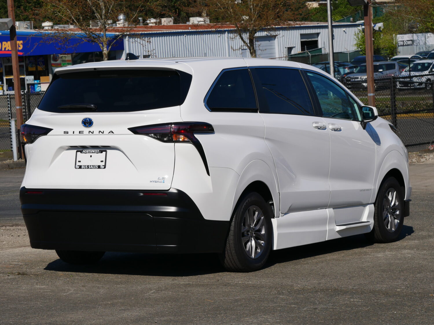 2024 Toyota Sienna Hybrid LE VMI 6 Passenger Side Entry ADA Ramp Van - S25064 - Image 3