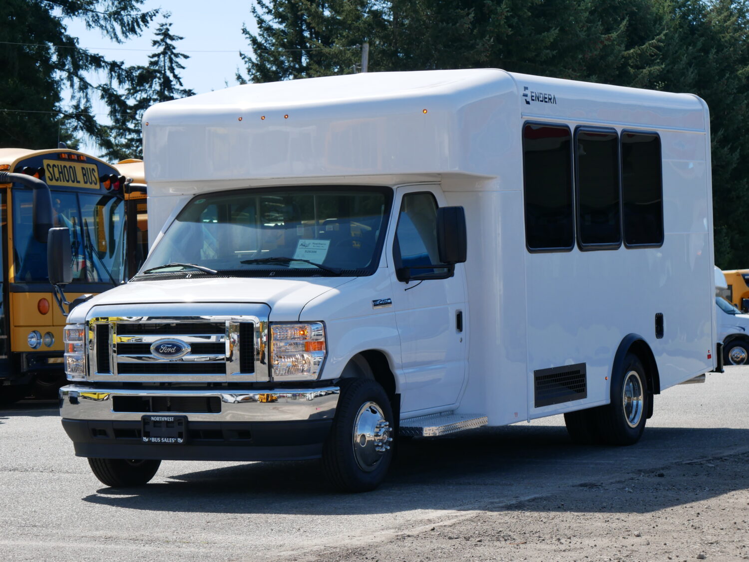 2024 Ford Endera 14 Passenger w/Rear Luggage - S28306 - Image 2