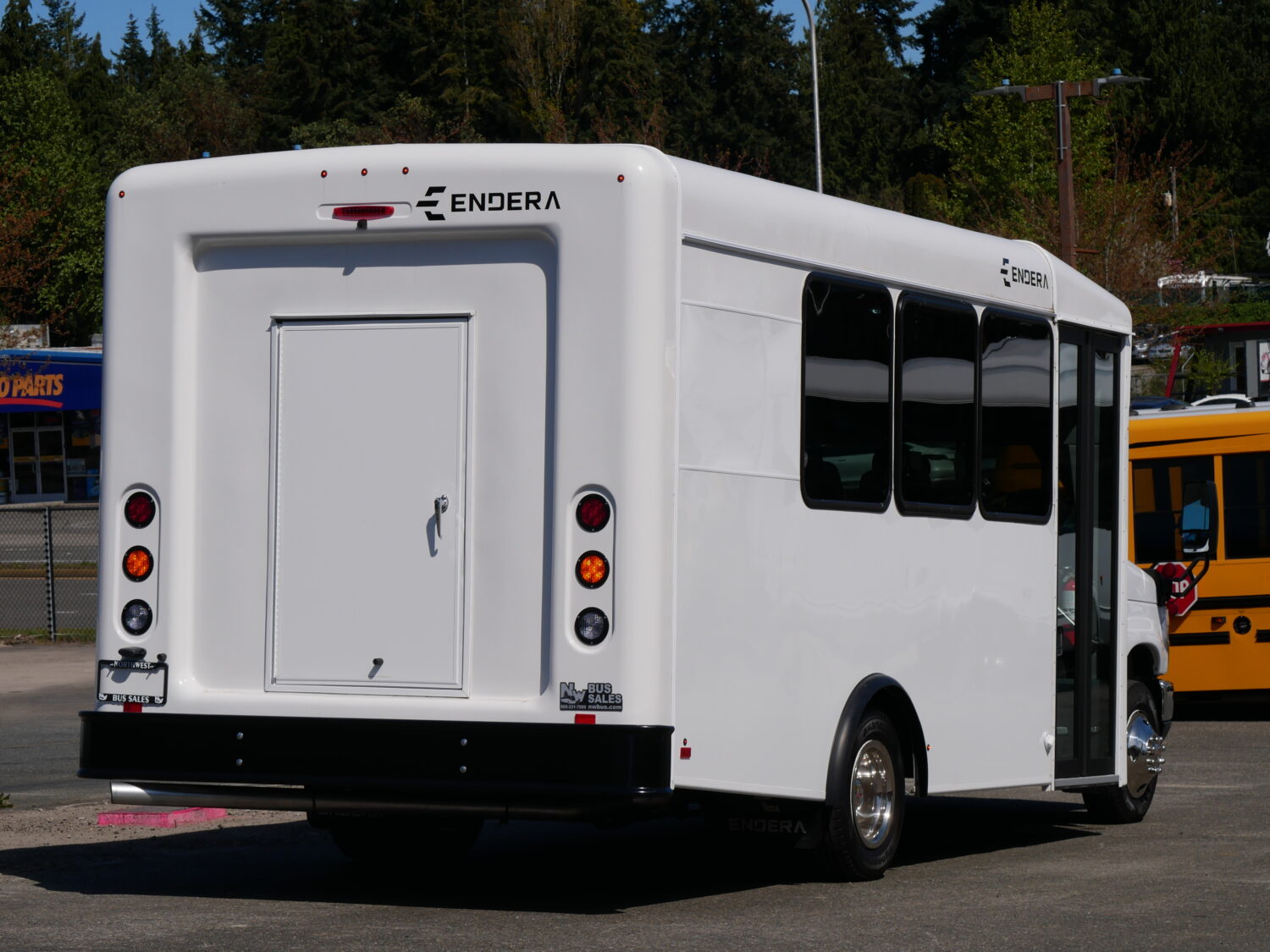 2024 Ford Endera 14 Passenger w/Rear Luggage - S28306 - Image 4