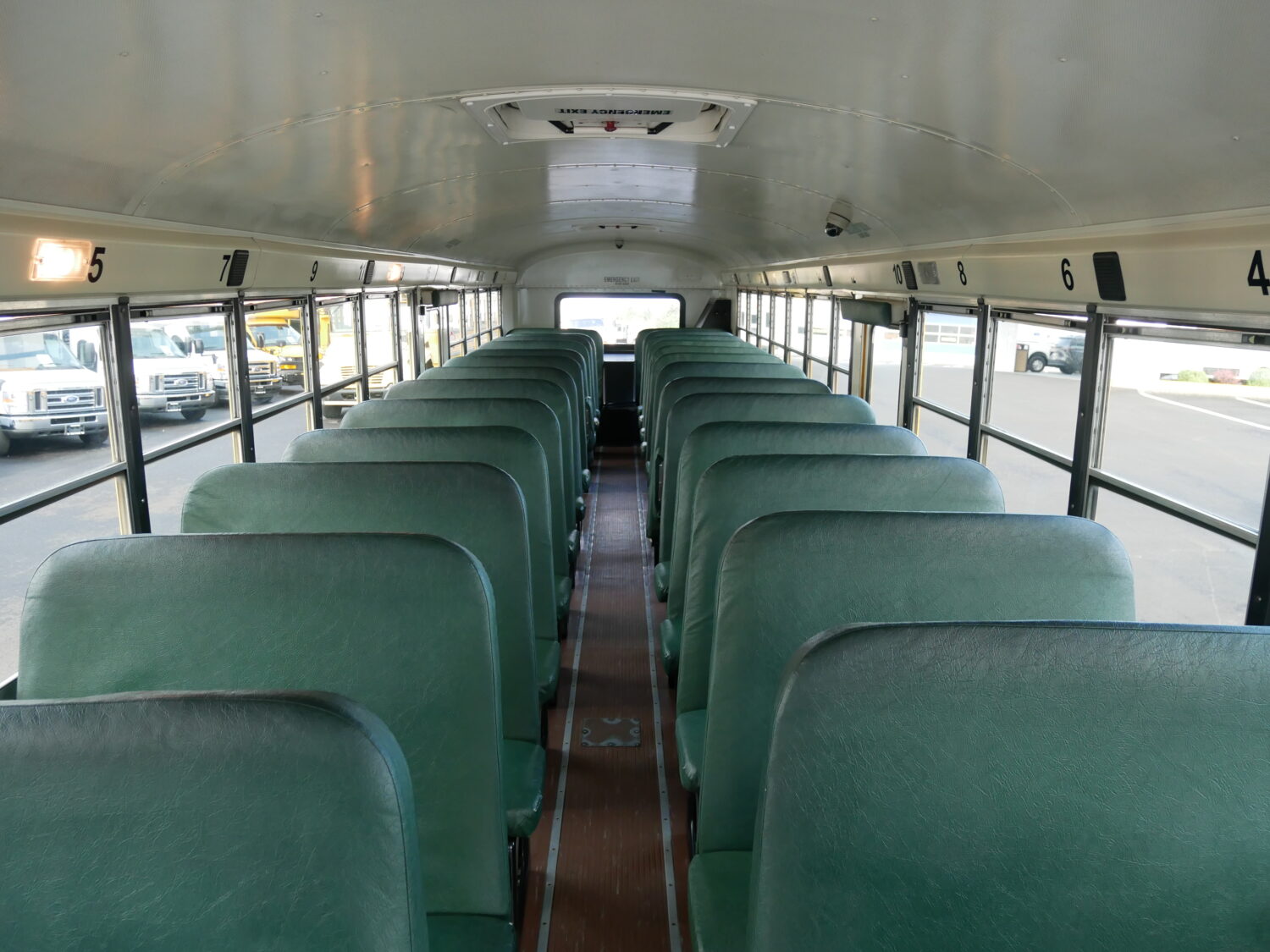 2011 IC RE300 13 Row School Bus - B09014 - Image 6