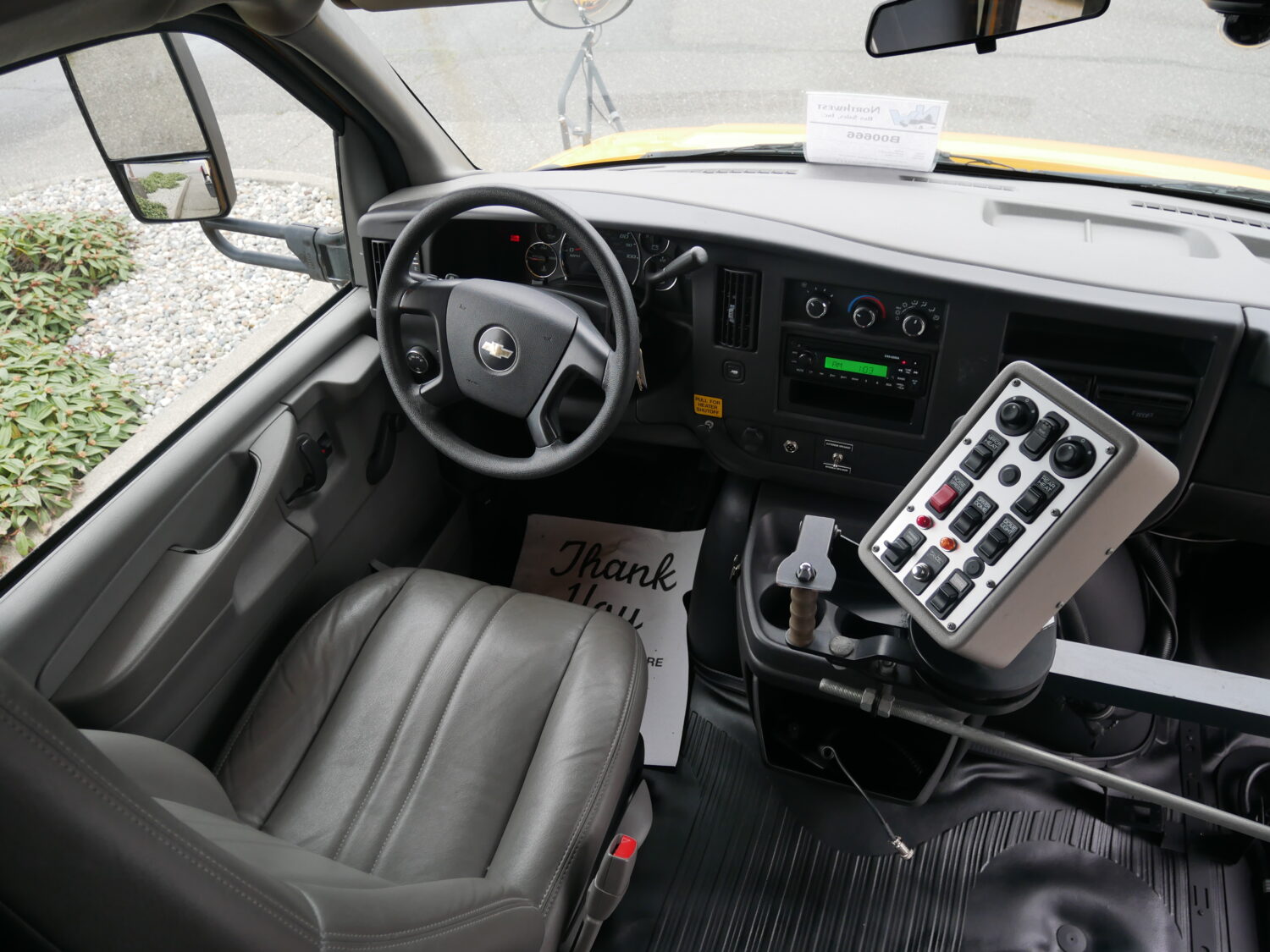 2008 Chevrolet Collins Super Bantam 20 Passenger School Bus - B00666 - Image 5