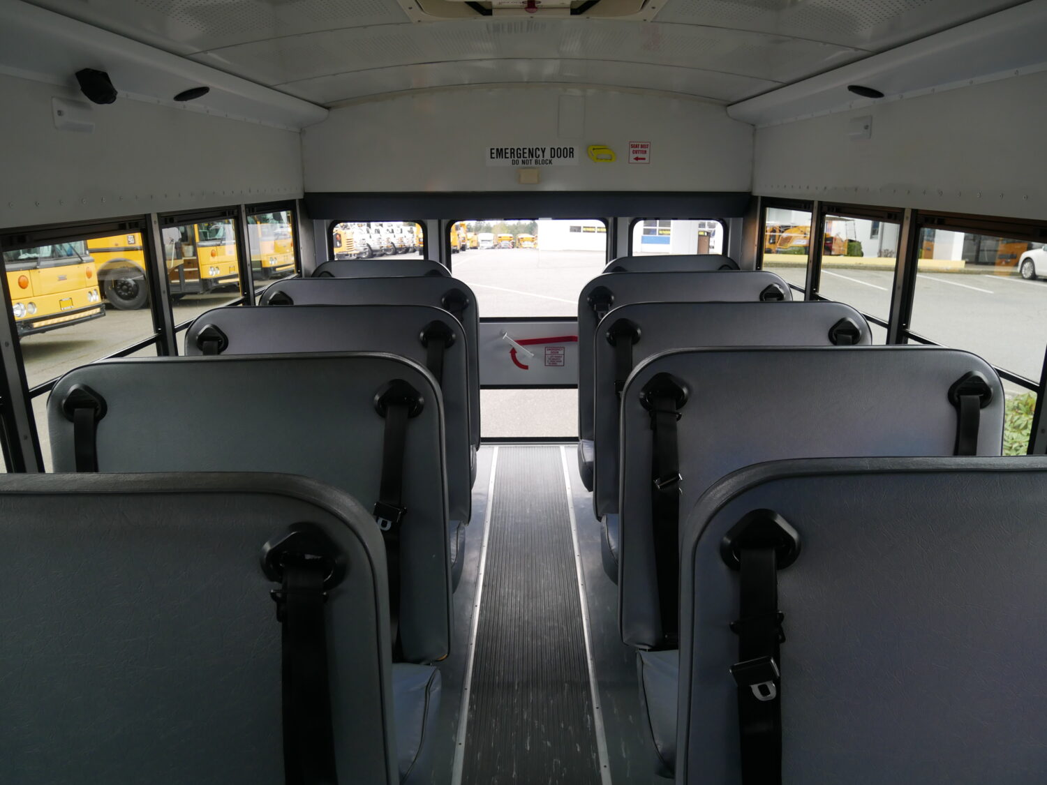 2008 Chevrolet Collins Super Bantam 20 Passenger School Bus - B00666 - Image 6