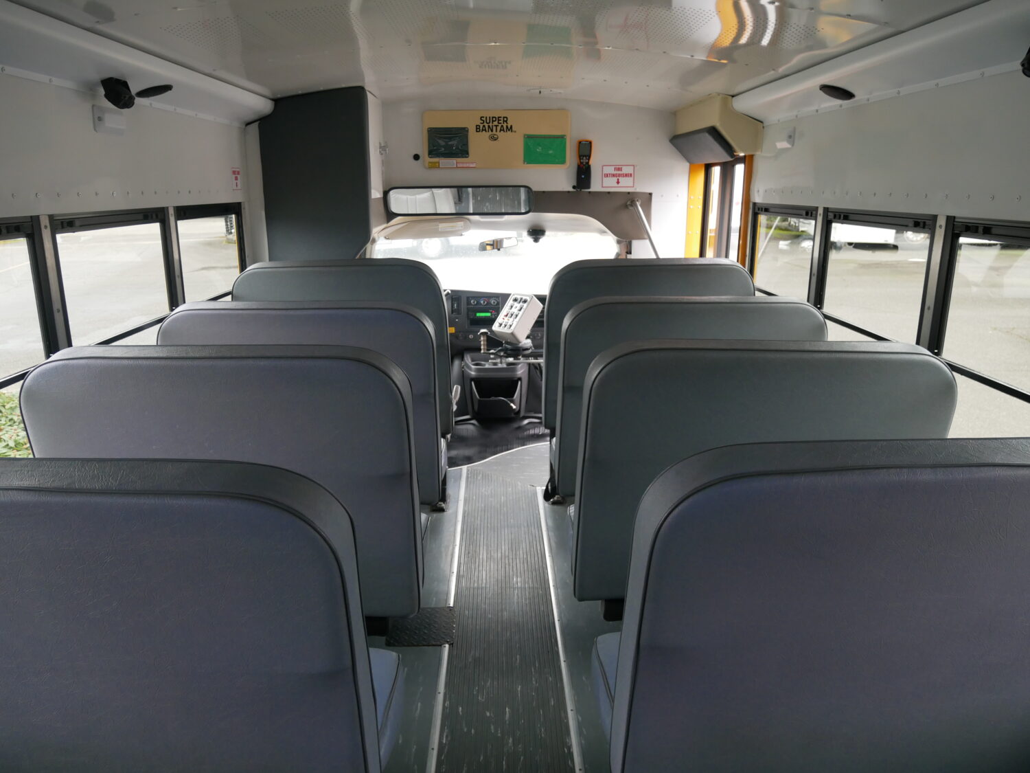 2008 Chevrolet Collins Super Bantam 20 Passenger School Bus - B00666 - Image 8