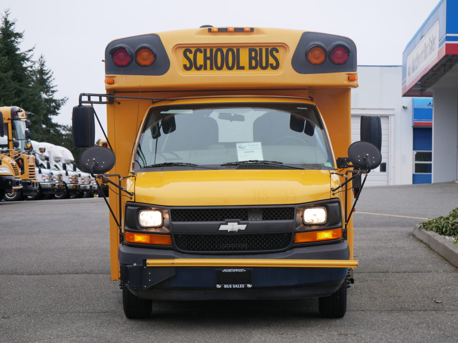 2008 Chevrolet Collins Super Bantam 20 Passenger School Bus - B00666 - Image 12