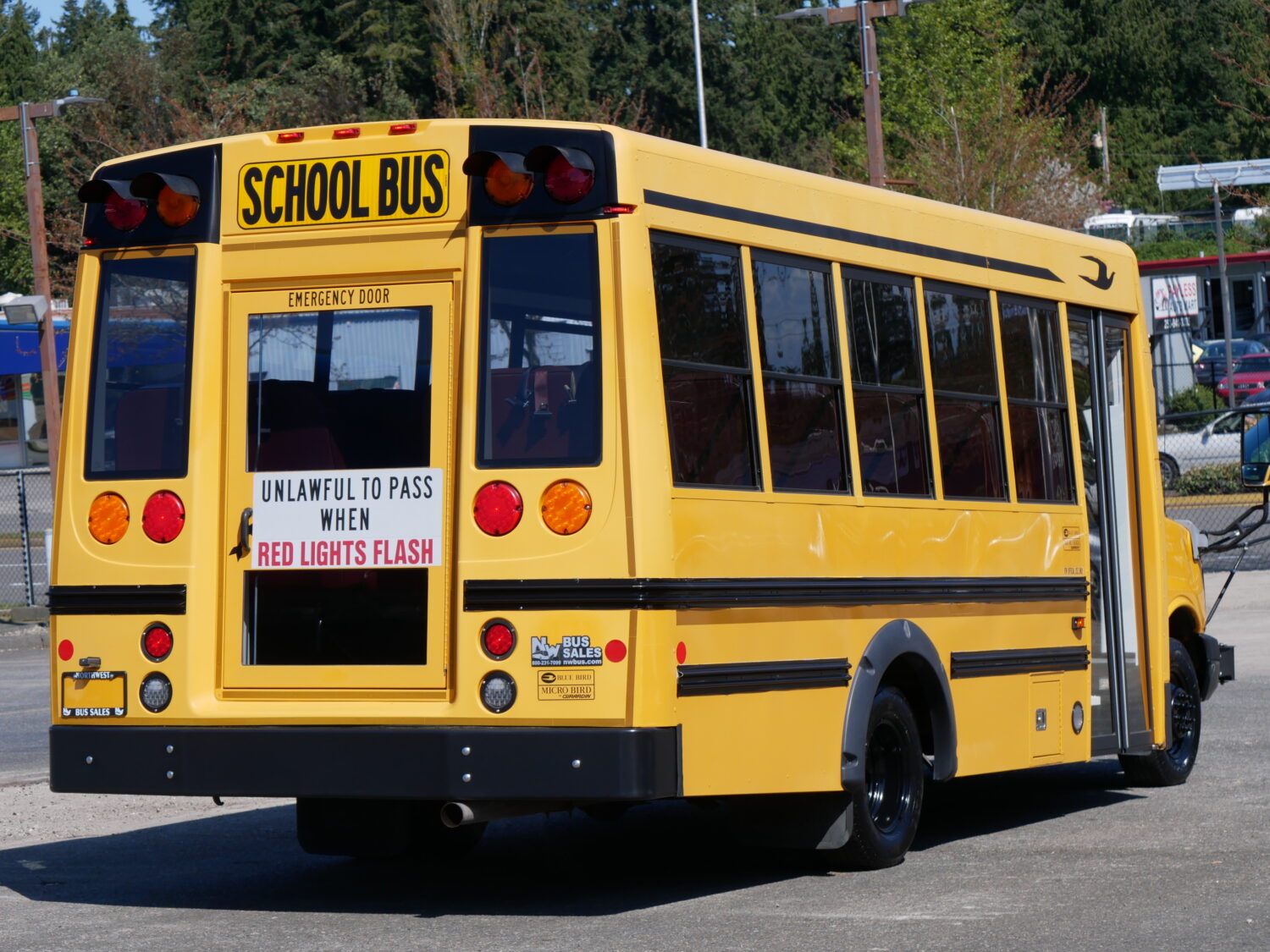 2011 Chevrolet Girardin 30 Pax School Bus - B09662 - Image 3
