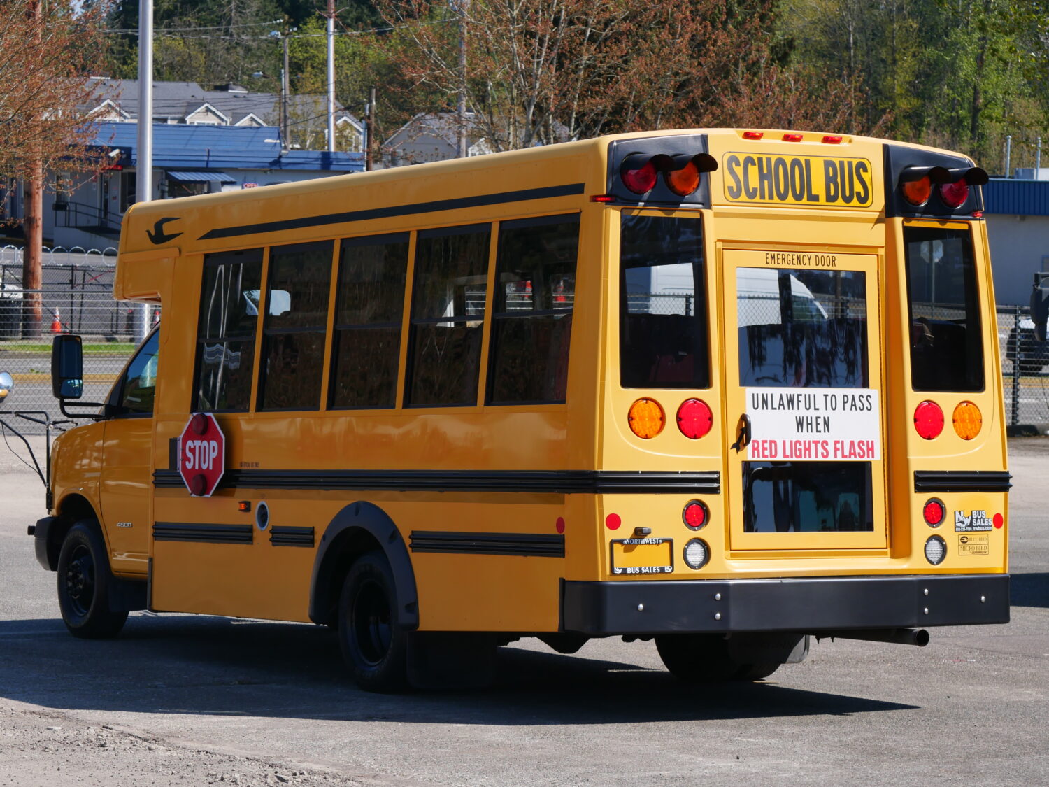 2011 Chevrolet Girardin 30 Pax School Bus - B09662 - Image 4