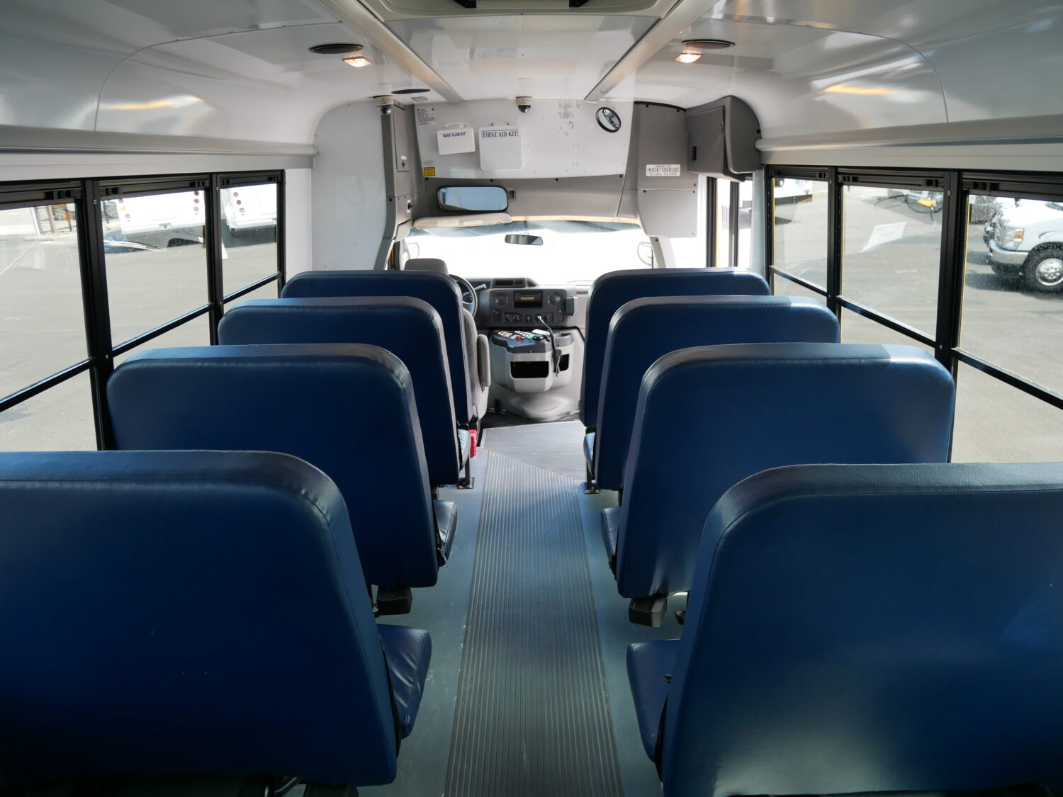 2016 Ford Girardin 18 Pax School Bus - B05347 - Image 8