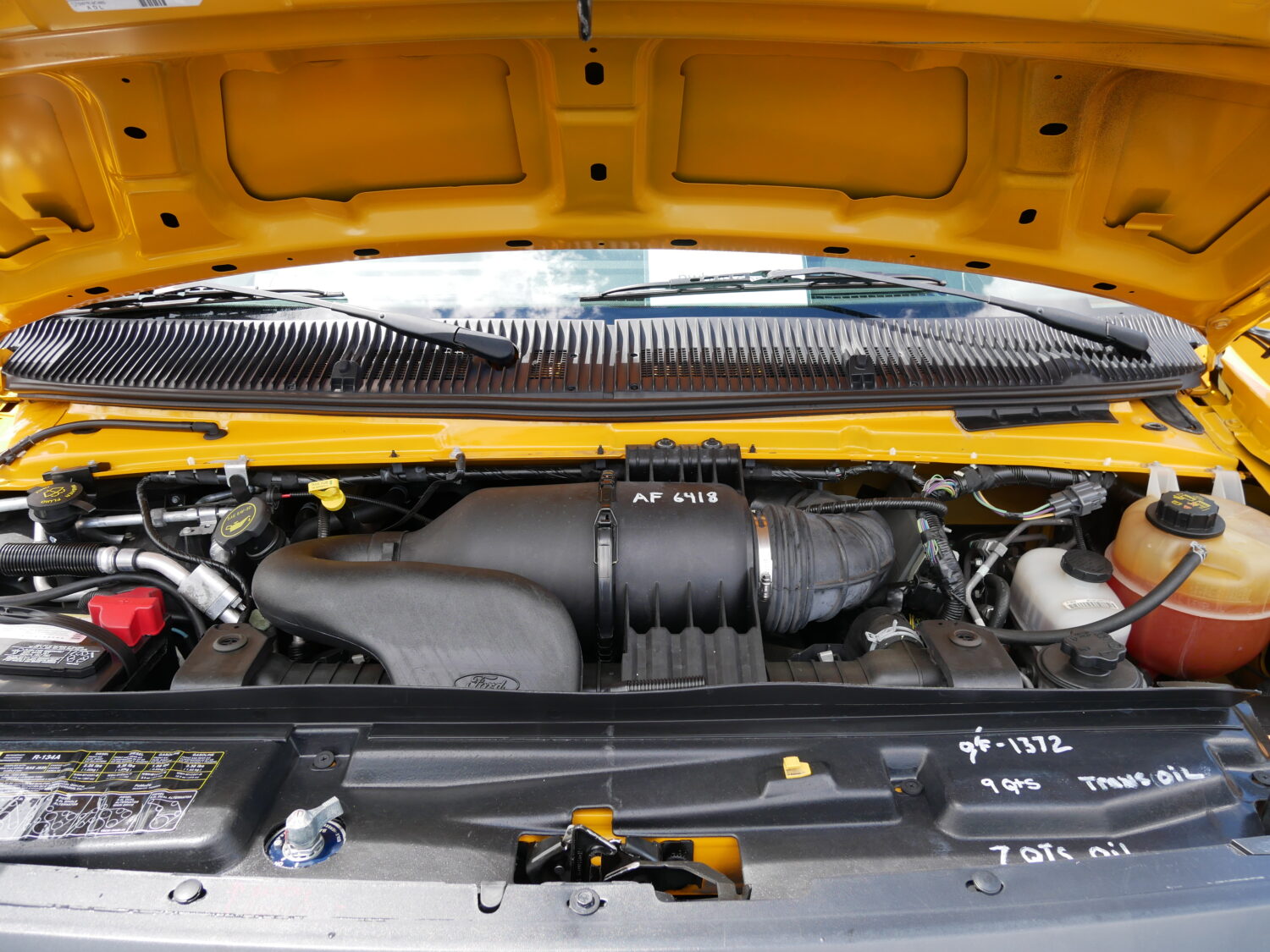 2016 Ford Girardin 18 Pax School Bus - B05347 - Image 10