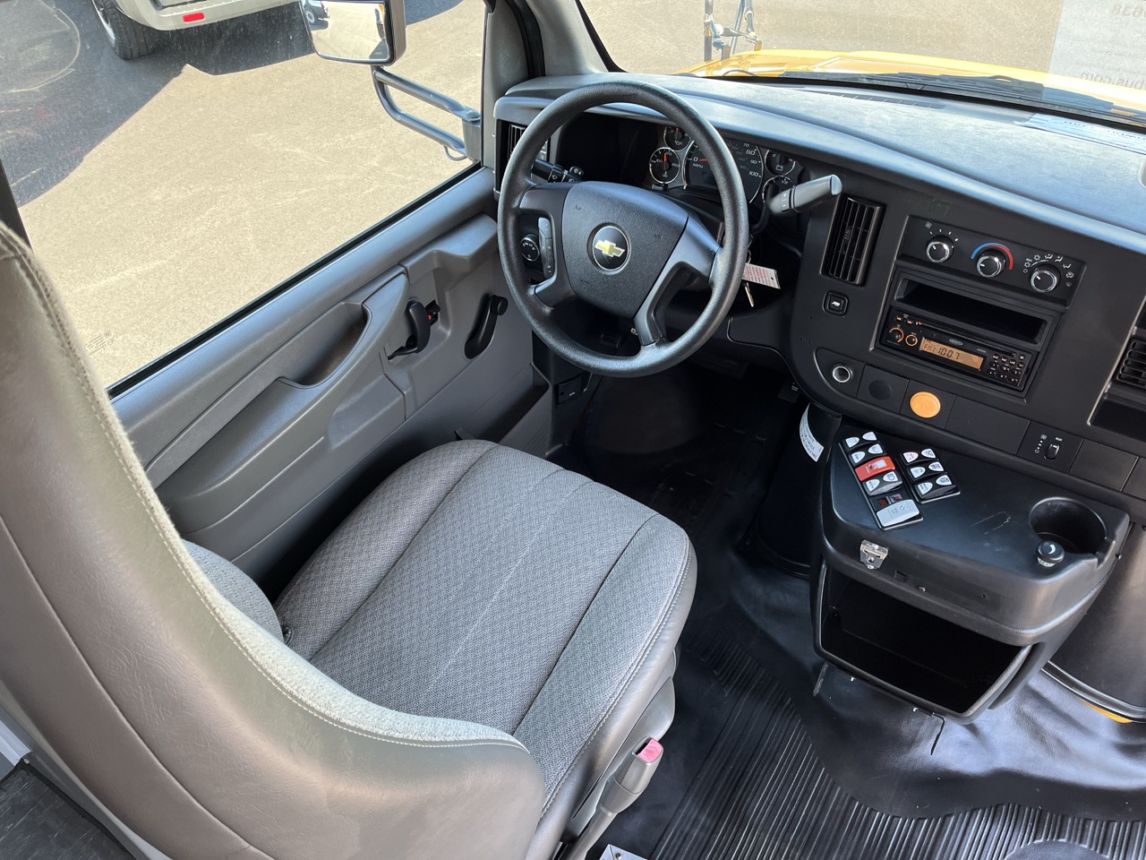 2013 Chevy Girardin 30 Passenger School Bus - B29638 - Image 5
