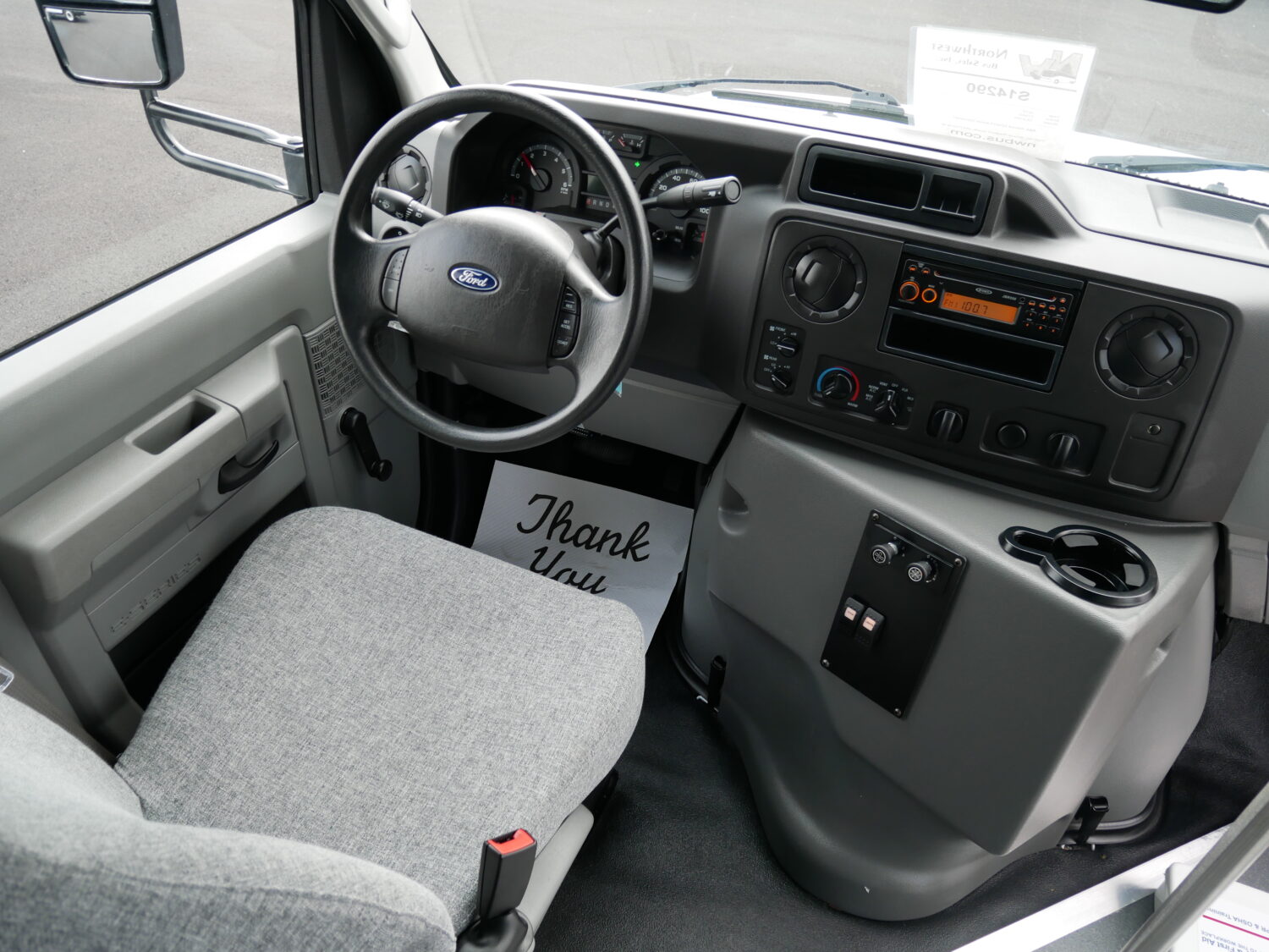 2019 Ford Glaval 14 Passenger + Rear Luggage Shuttle Bus - S14290 - Image 5